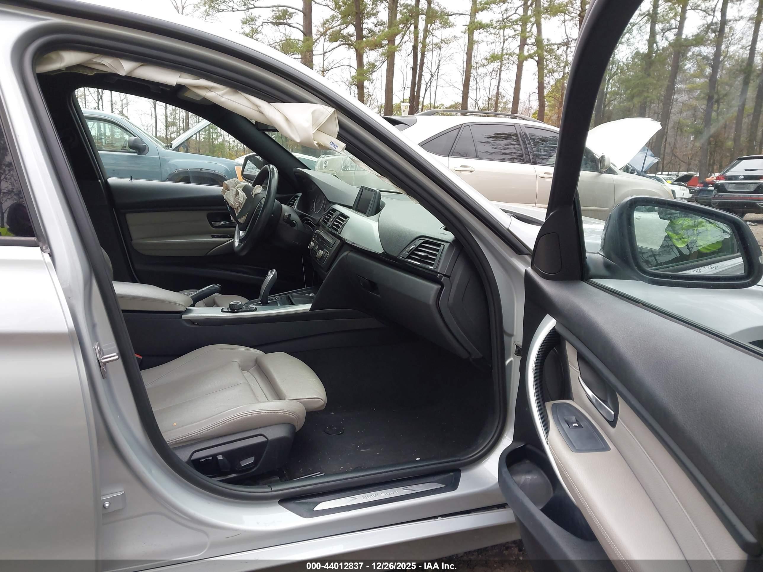 BMW 335I image 5
