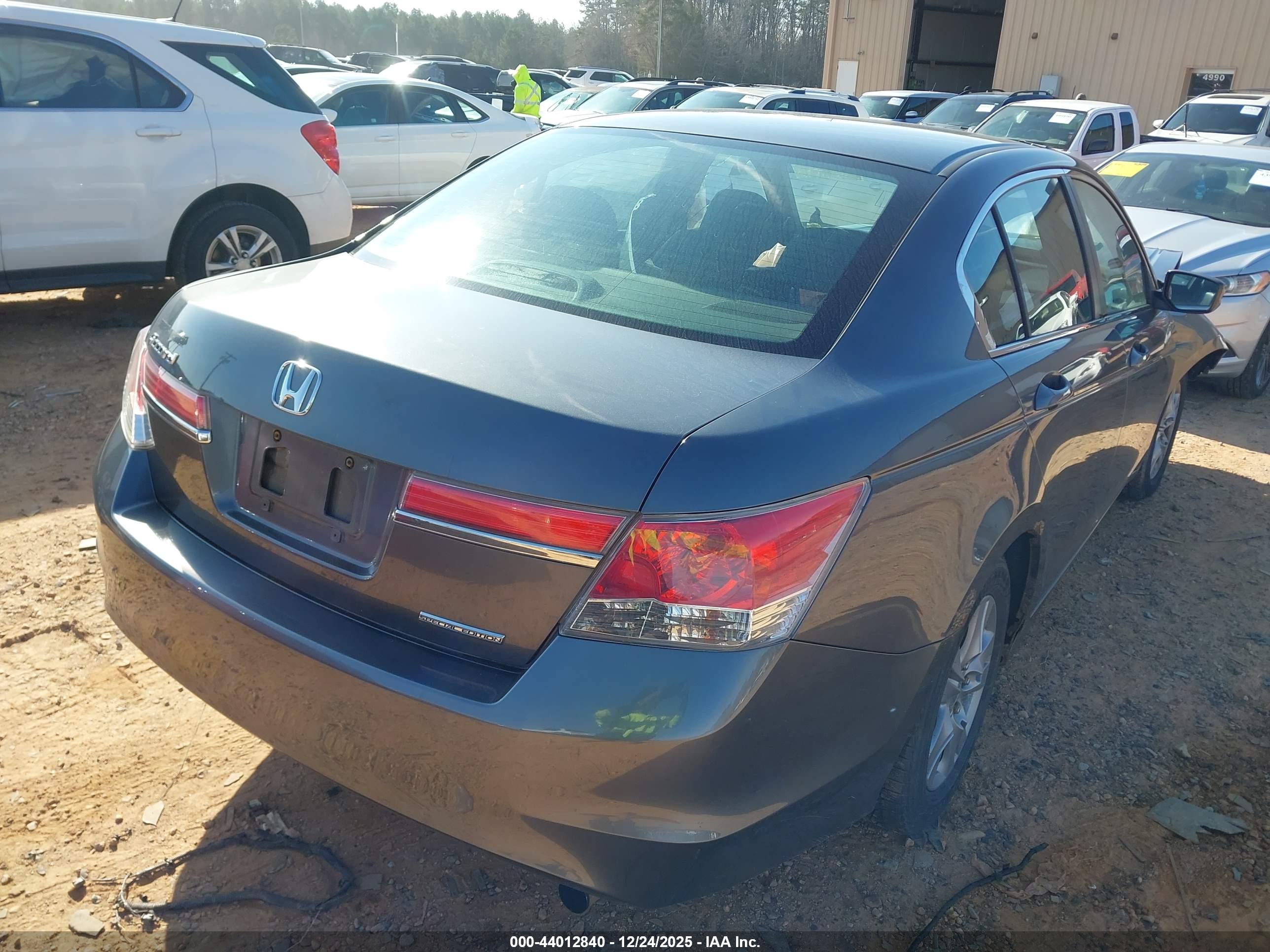 HONDA ACCORD image 4