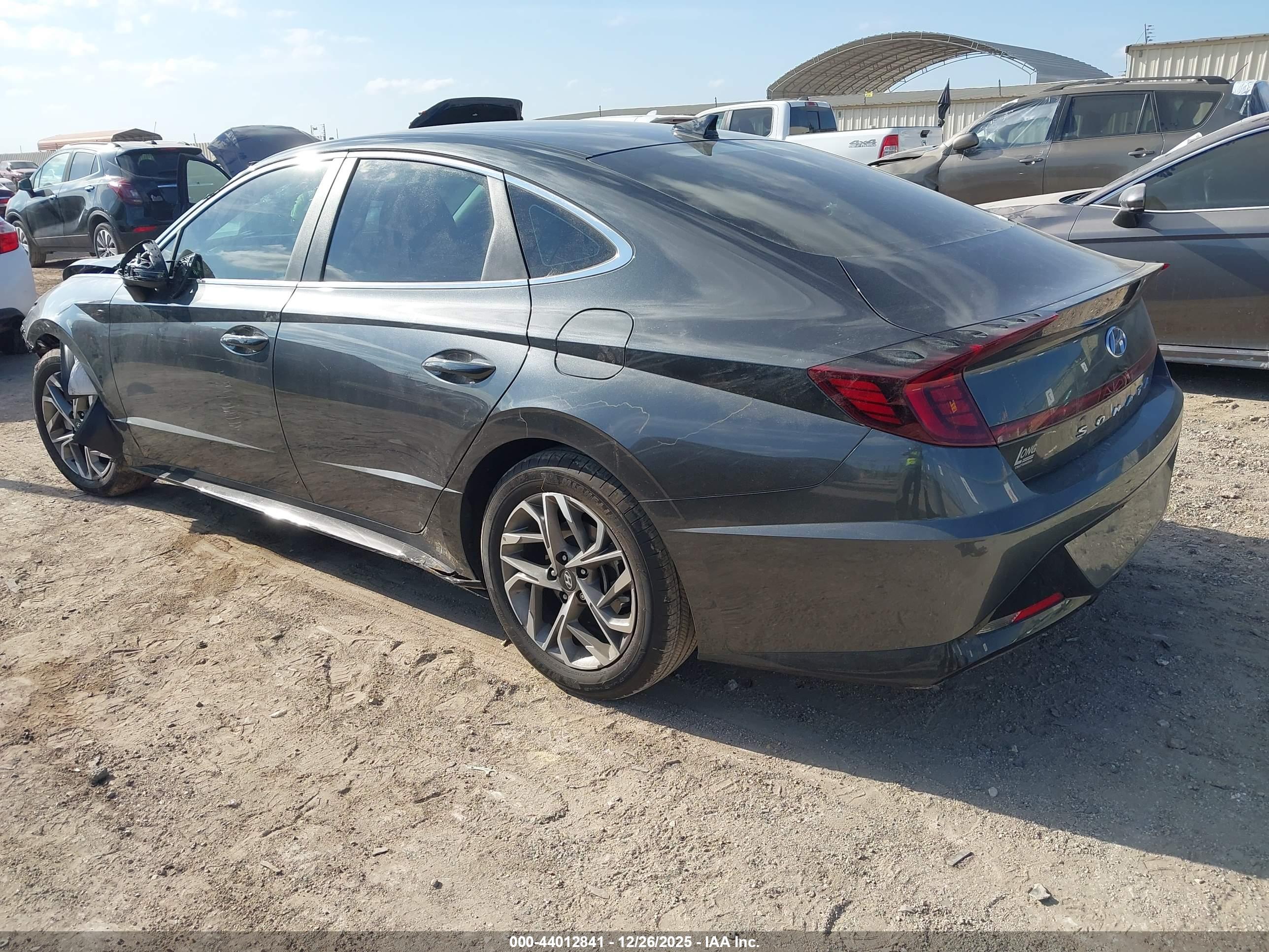 HYUNDAI SONATA image 3
