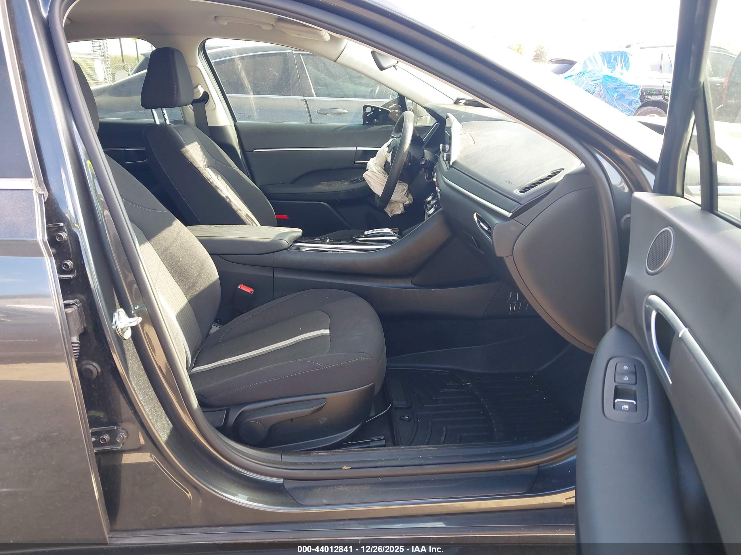 HYUNDAI SONATA image 5