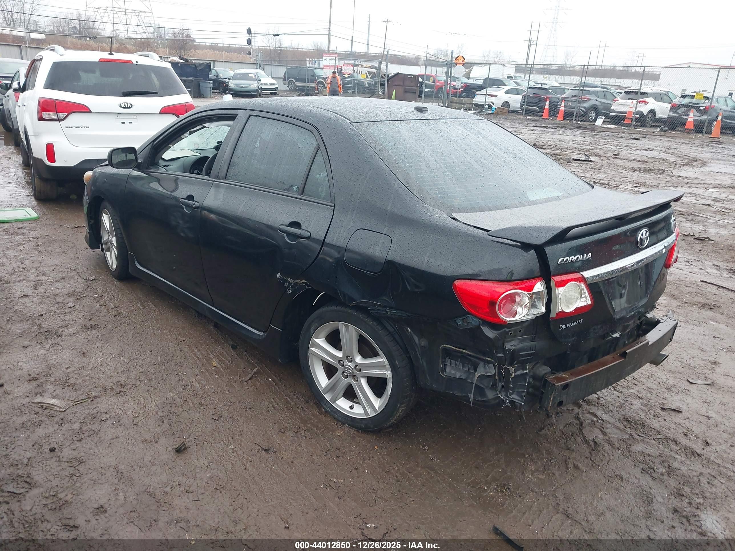 TOYOTA COROLLA image 3