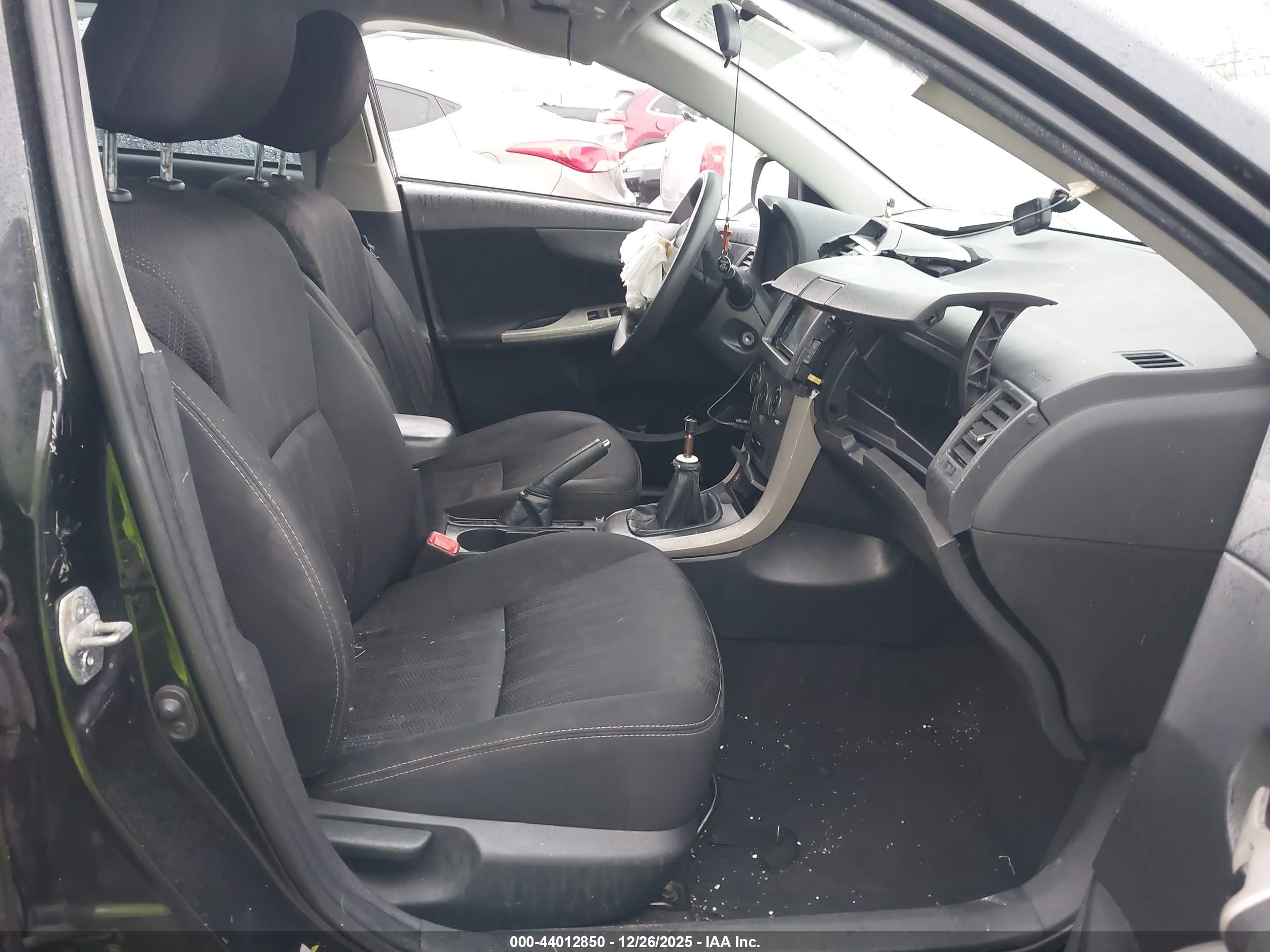 TOYOTA COROLLA image 5