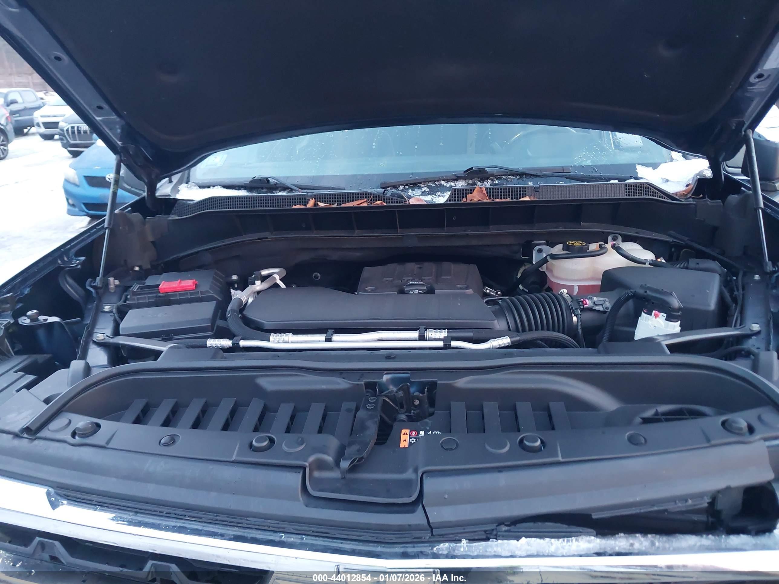 CHEVROLET SILVERADO image 10