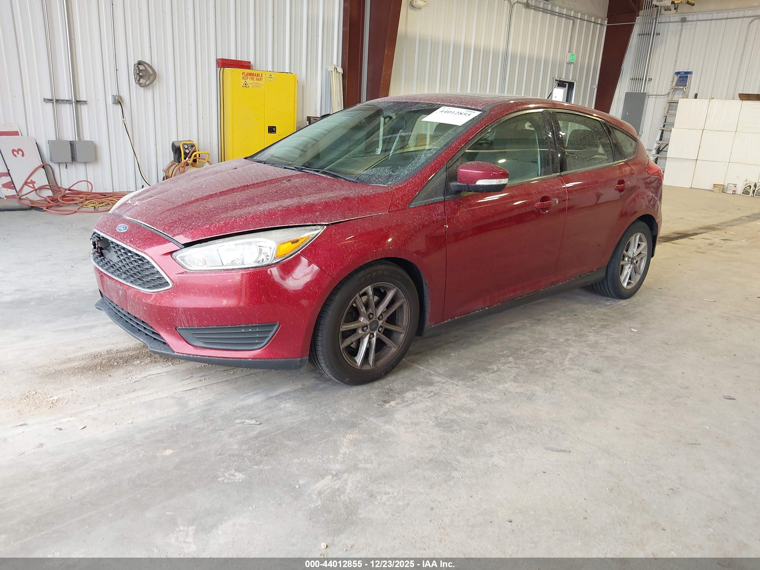 FORD FOCUS image 2