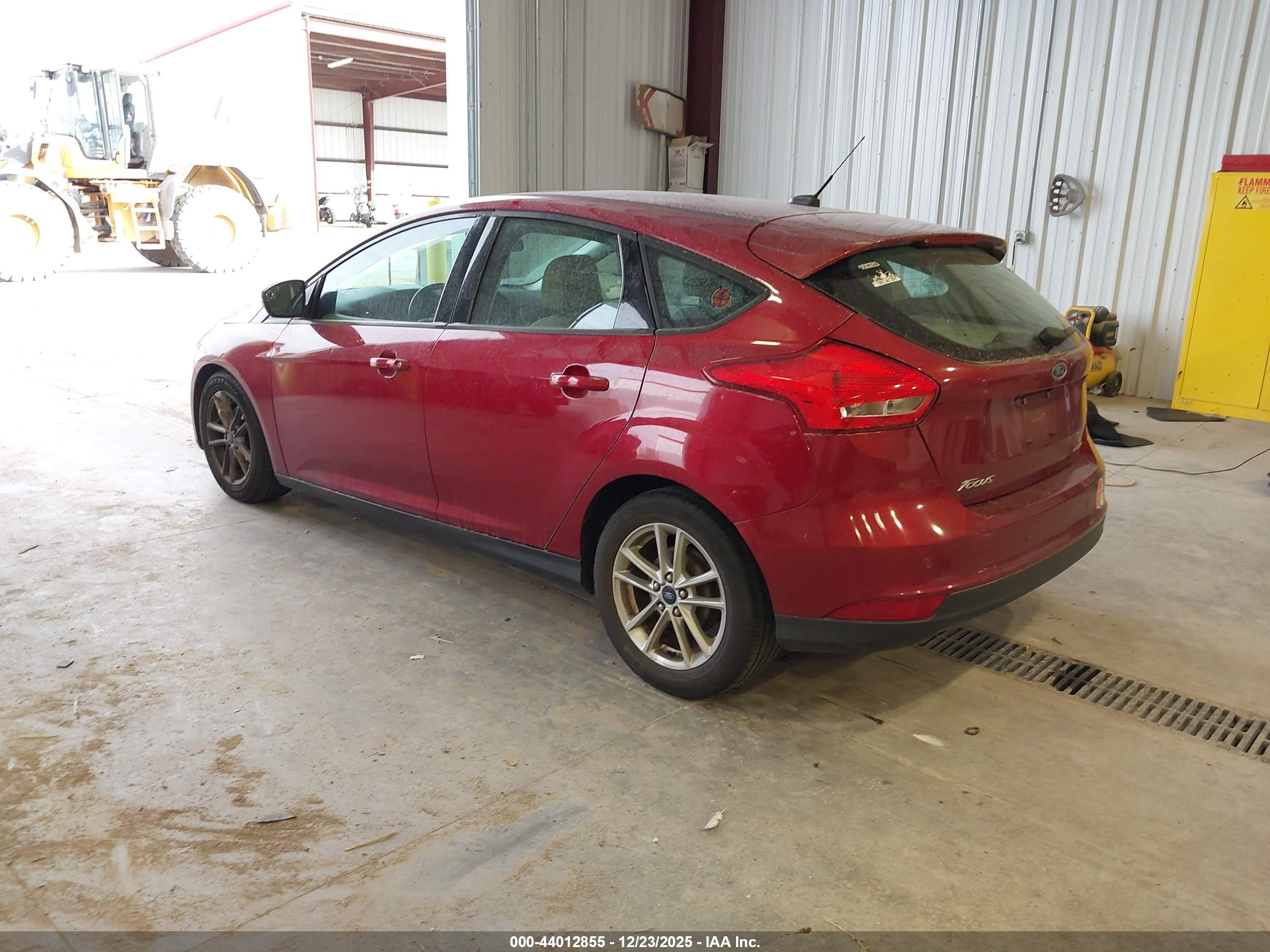 FORD FOCUS image 3