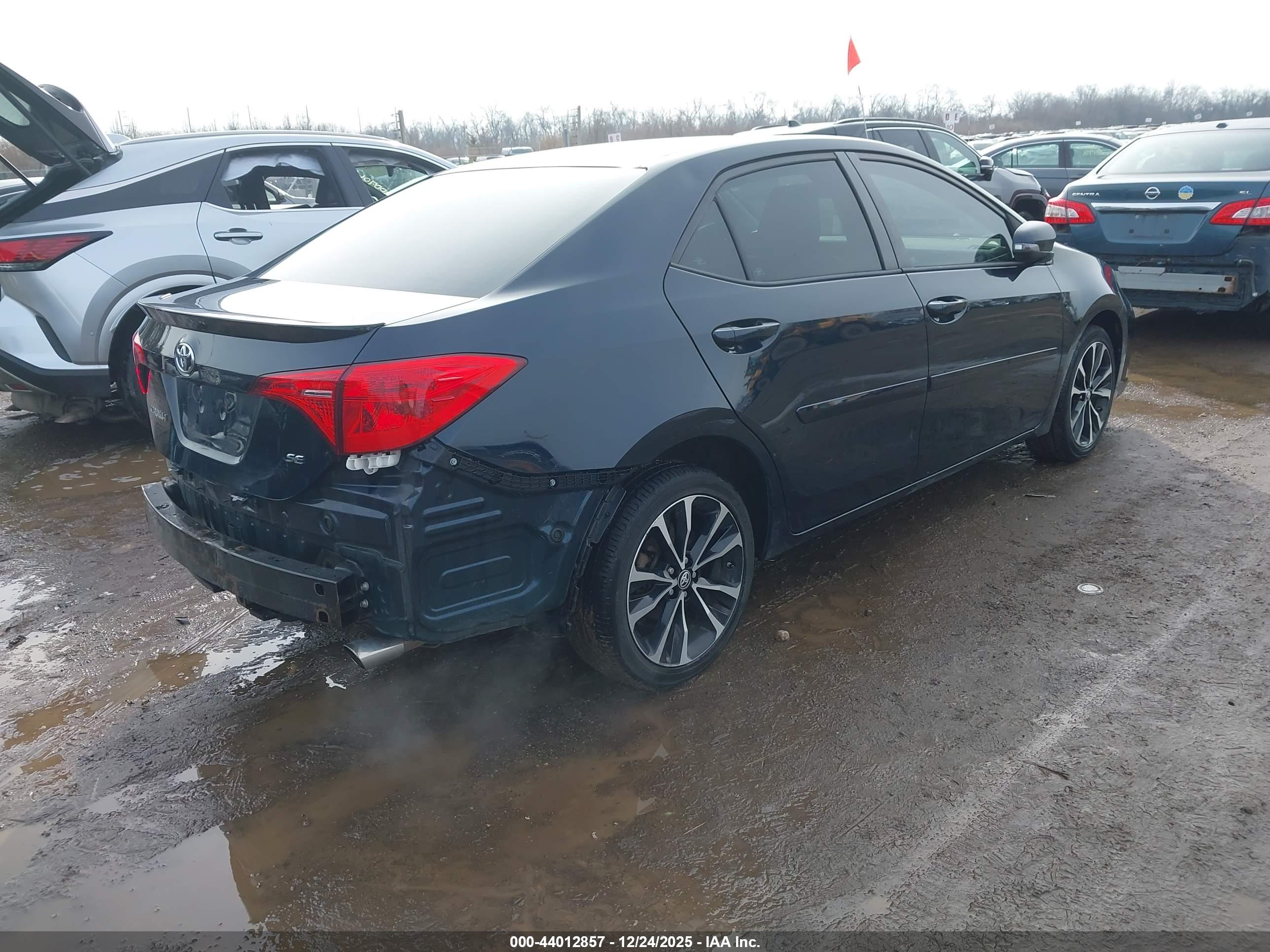 TOYOTA COROLLA image 4