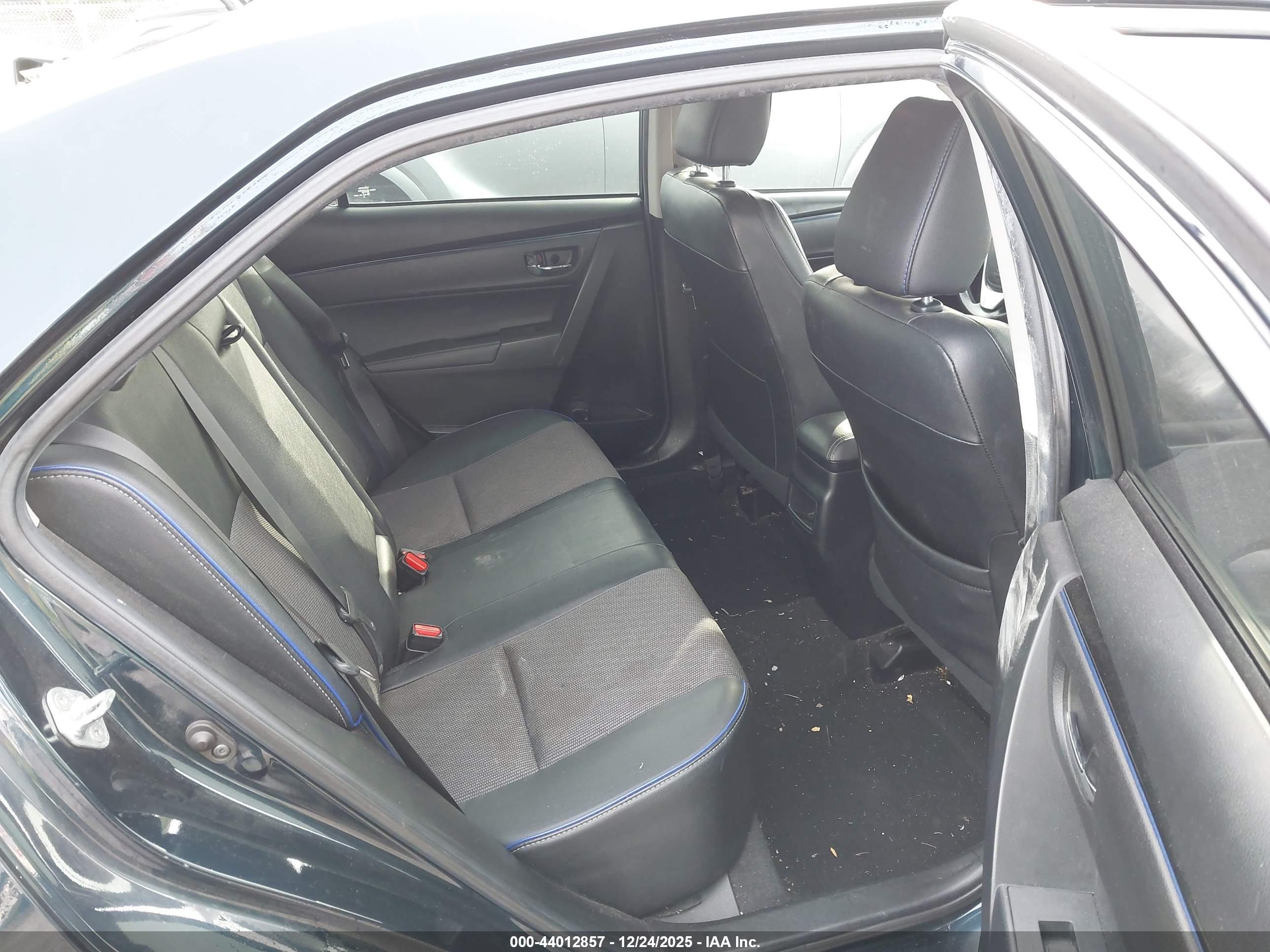 TOYOTA COROLLA image 8