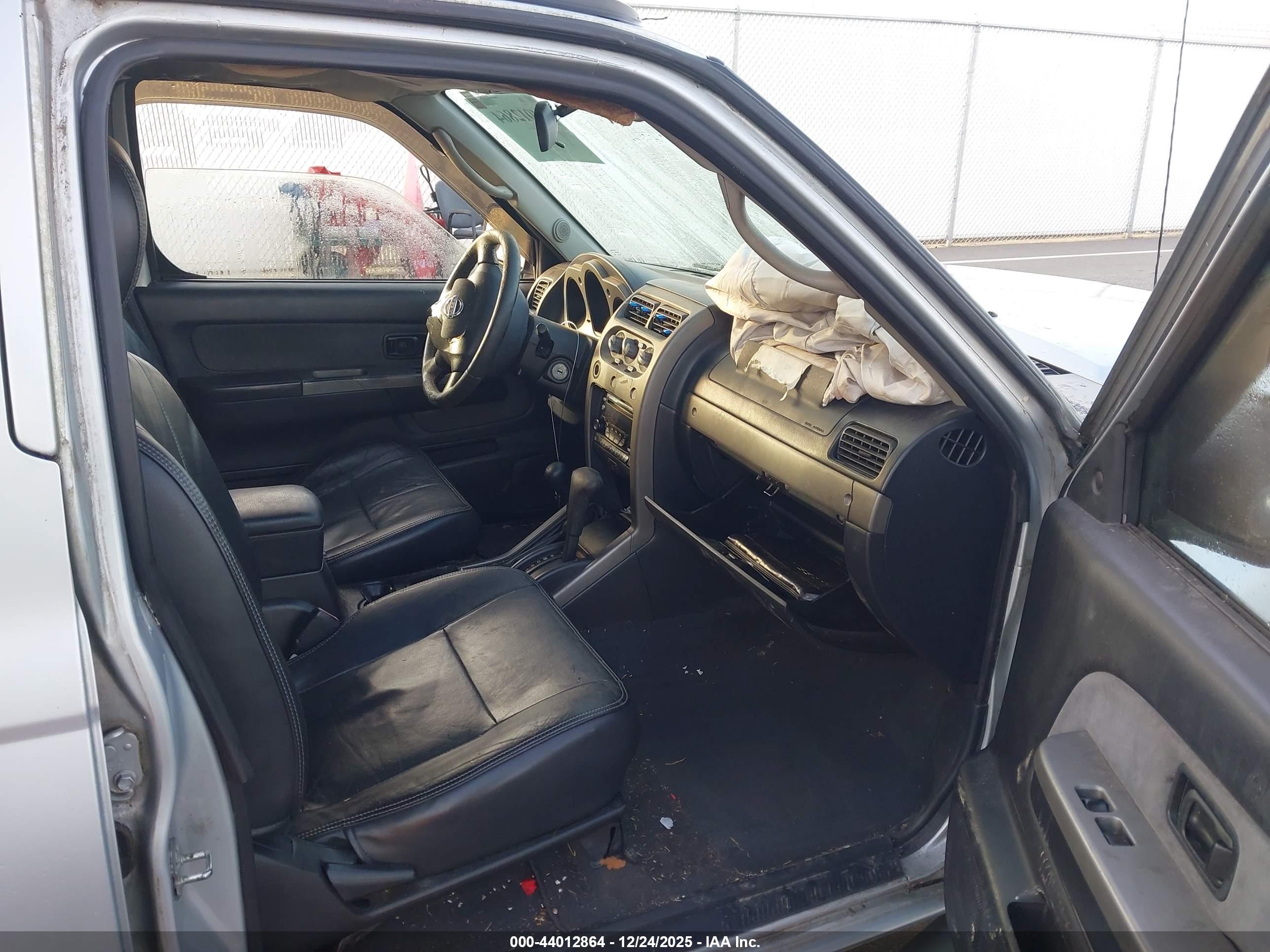 NISSAN XTERRA image 5