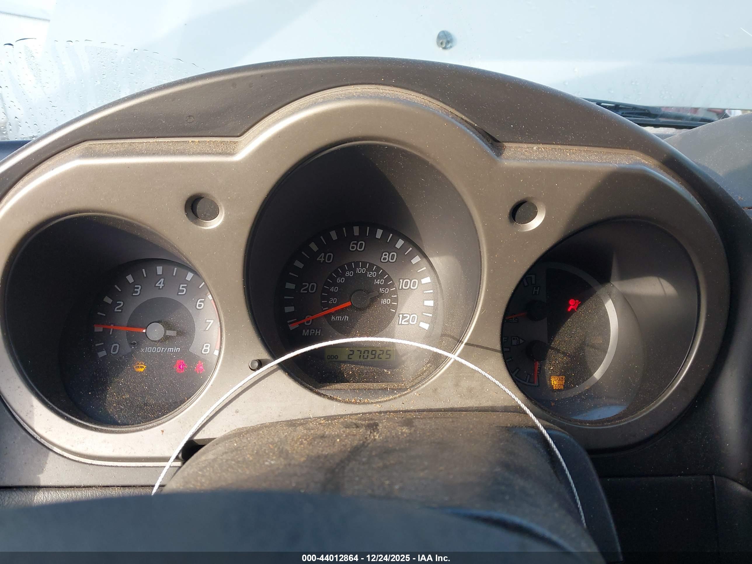 NISSAN XTERRA image 7