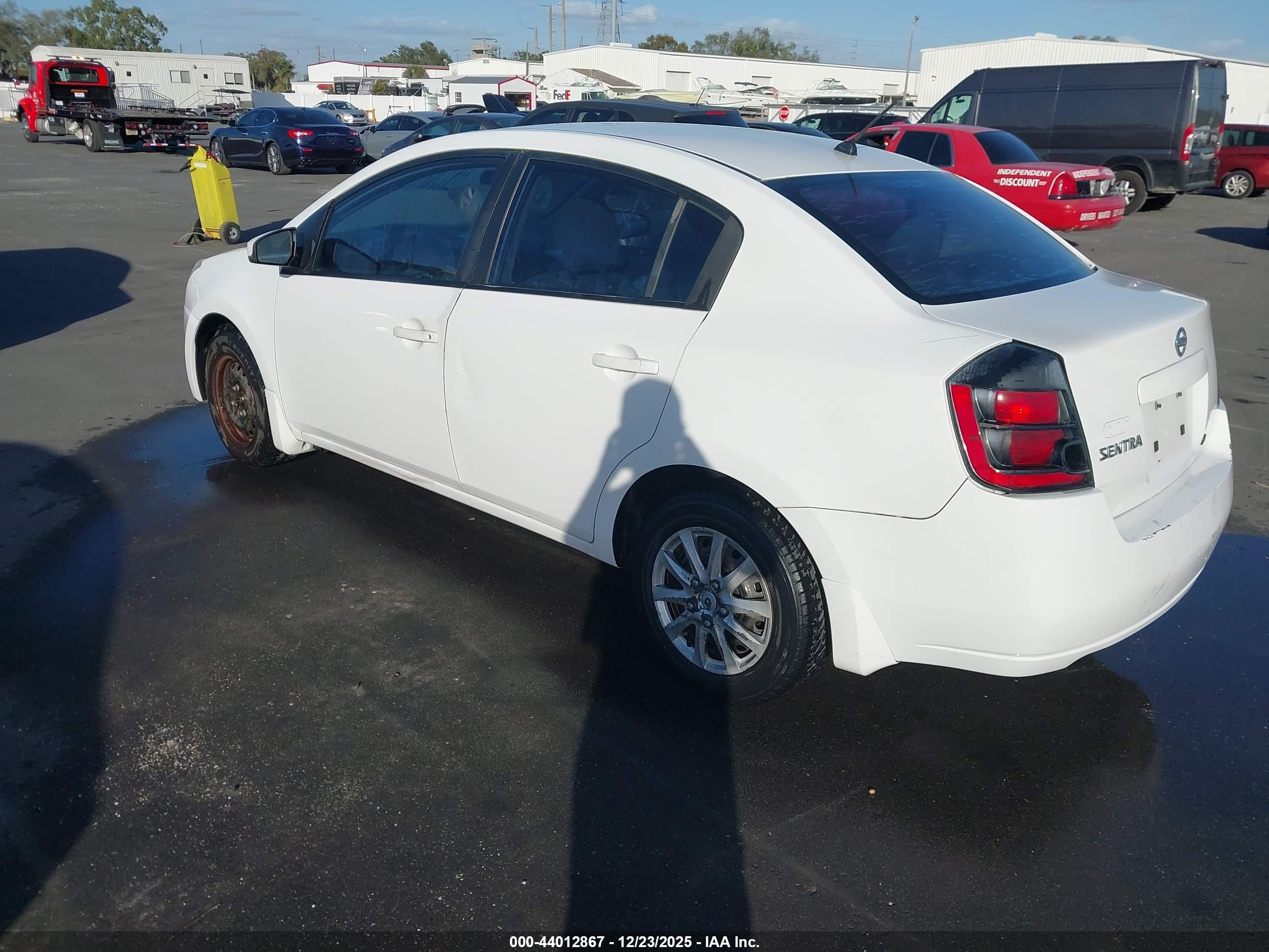 NISSAN SENTRA image 3