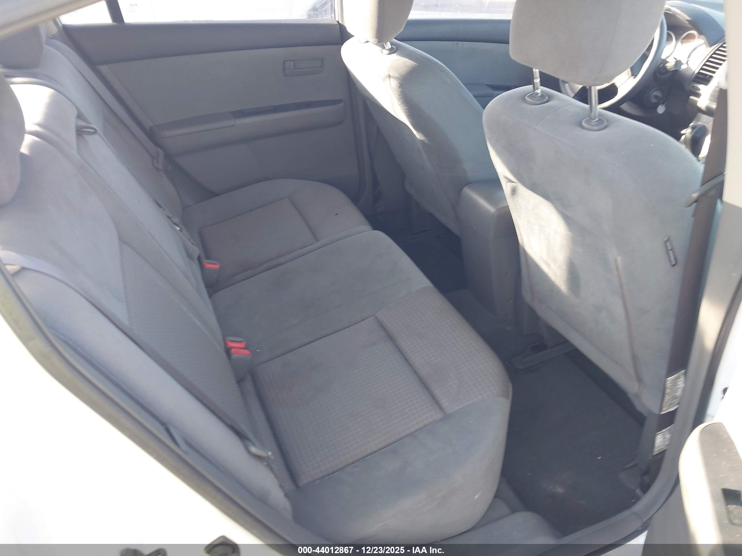 NISSAN SENTRA image 8