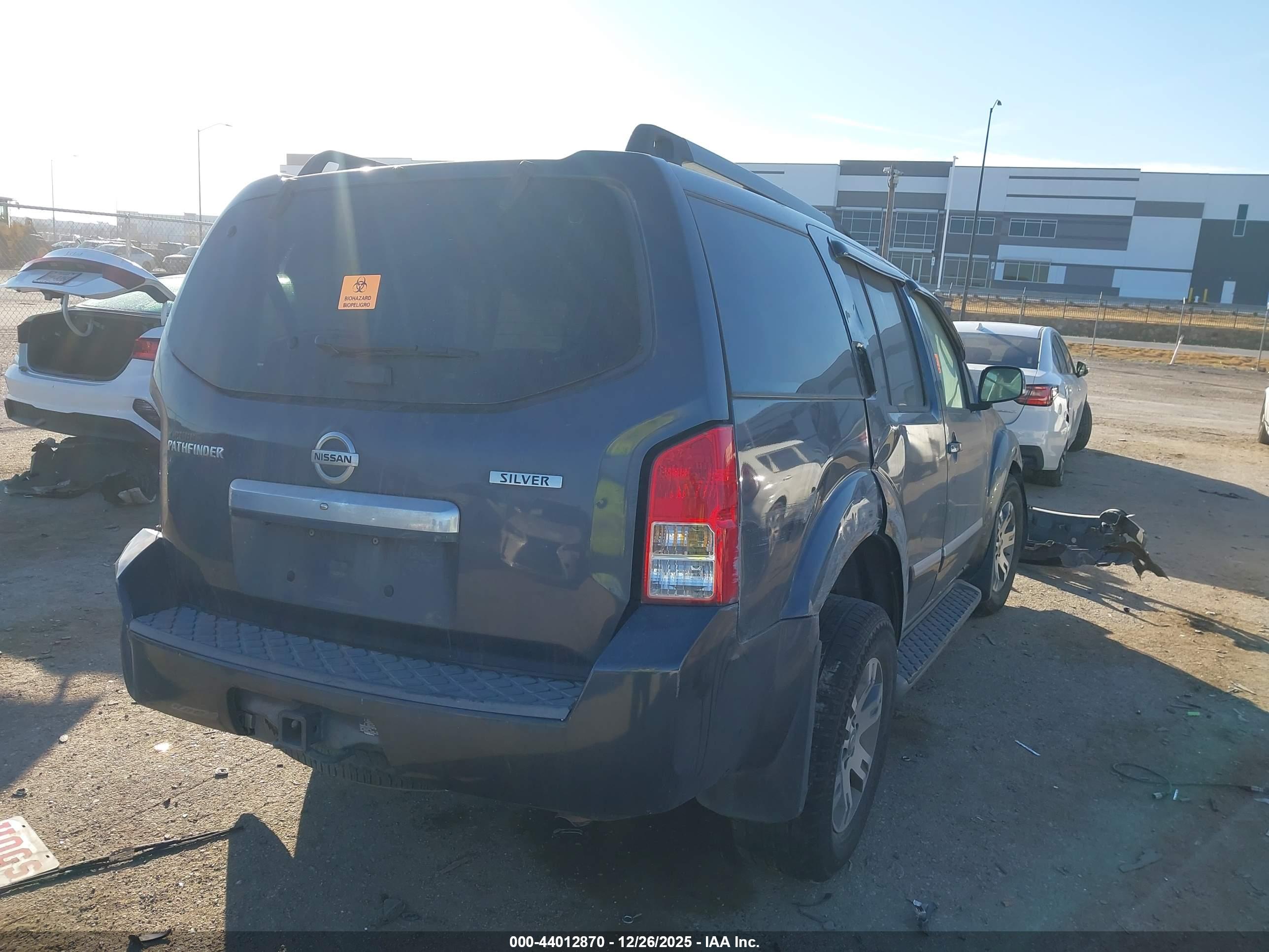 NISSAN PATHFINDER image 4