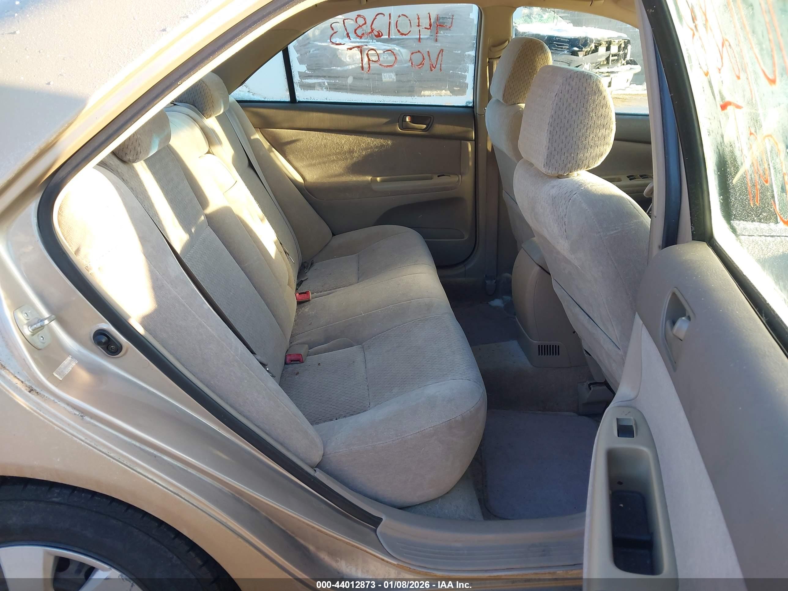 TOYOTA CAMRY image 8