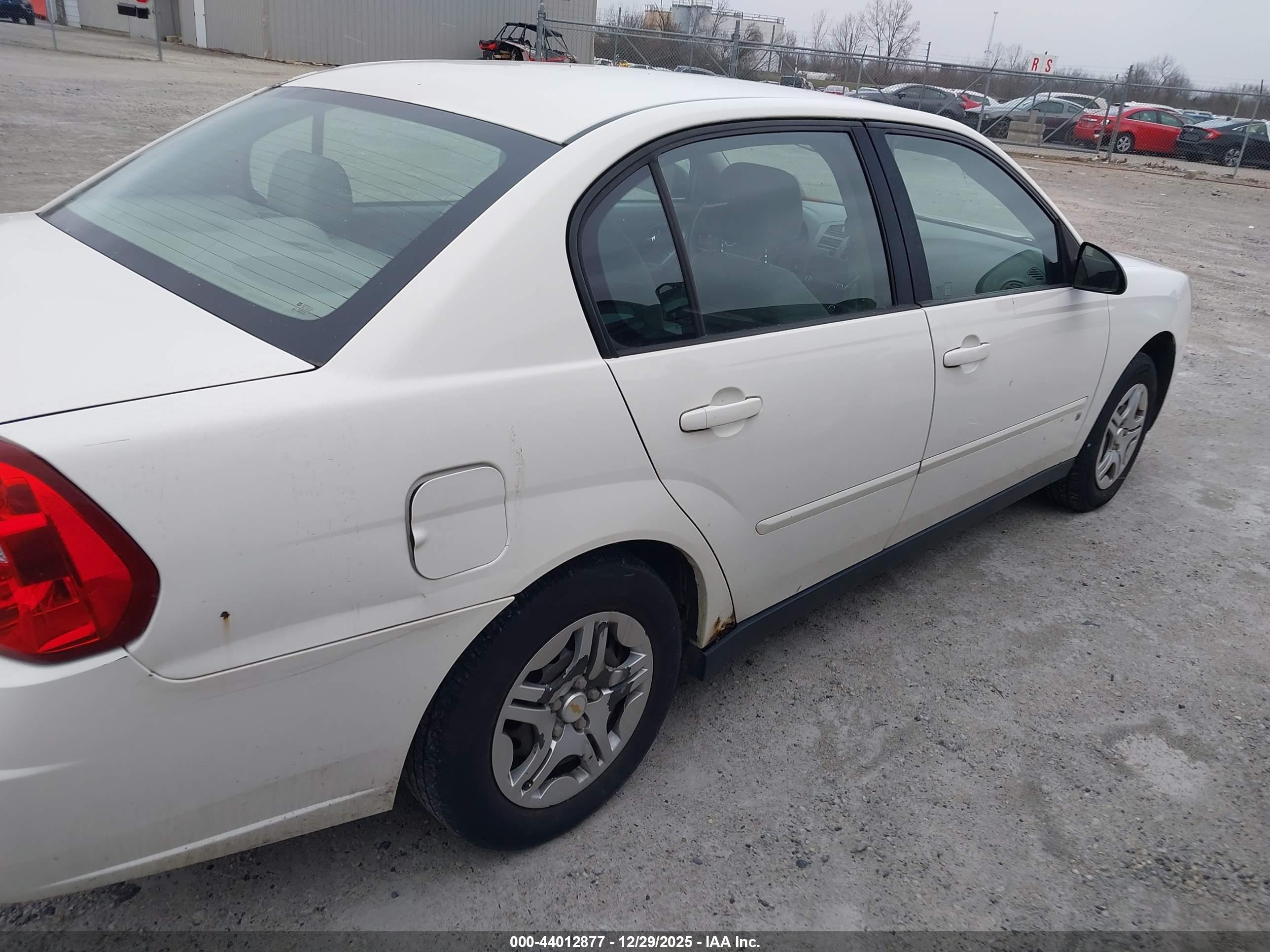 CHEVROLET MALIBU image 4