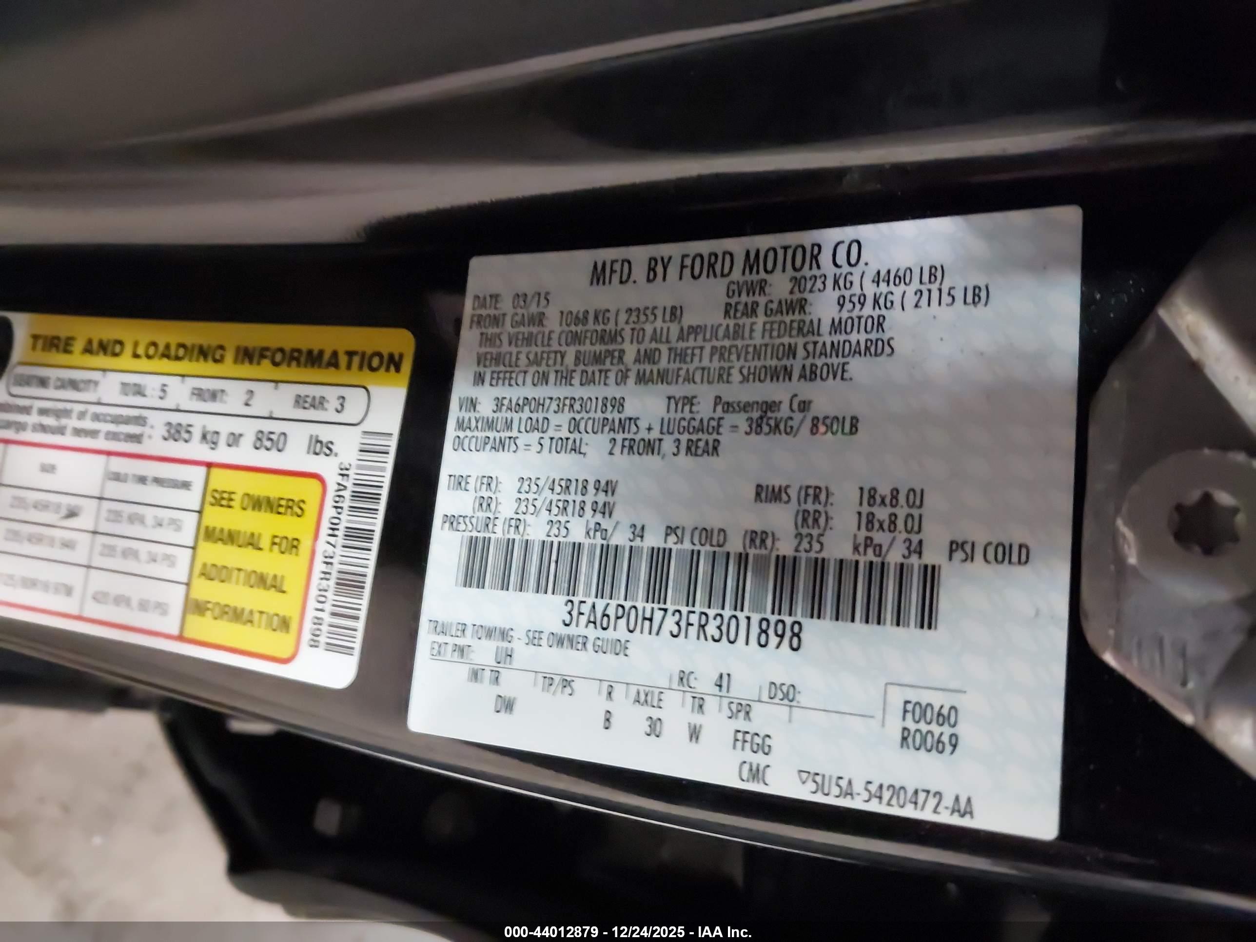 FORD FUSION image 9