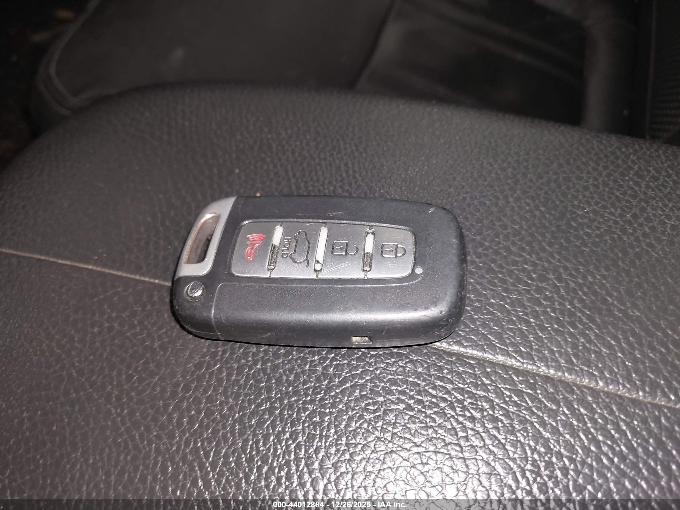 KIA SORENTO image 11