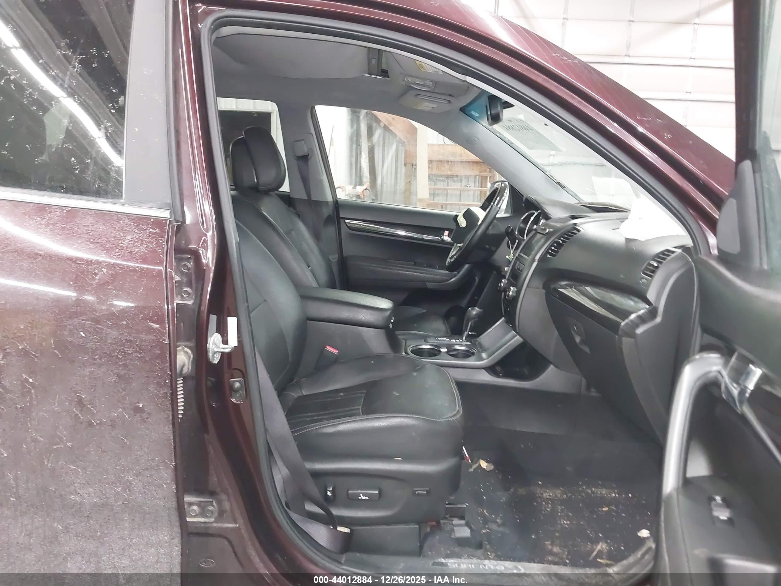 KIA SORENTO image 5