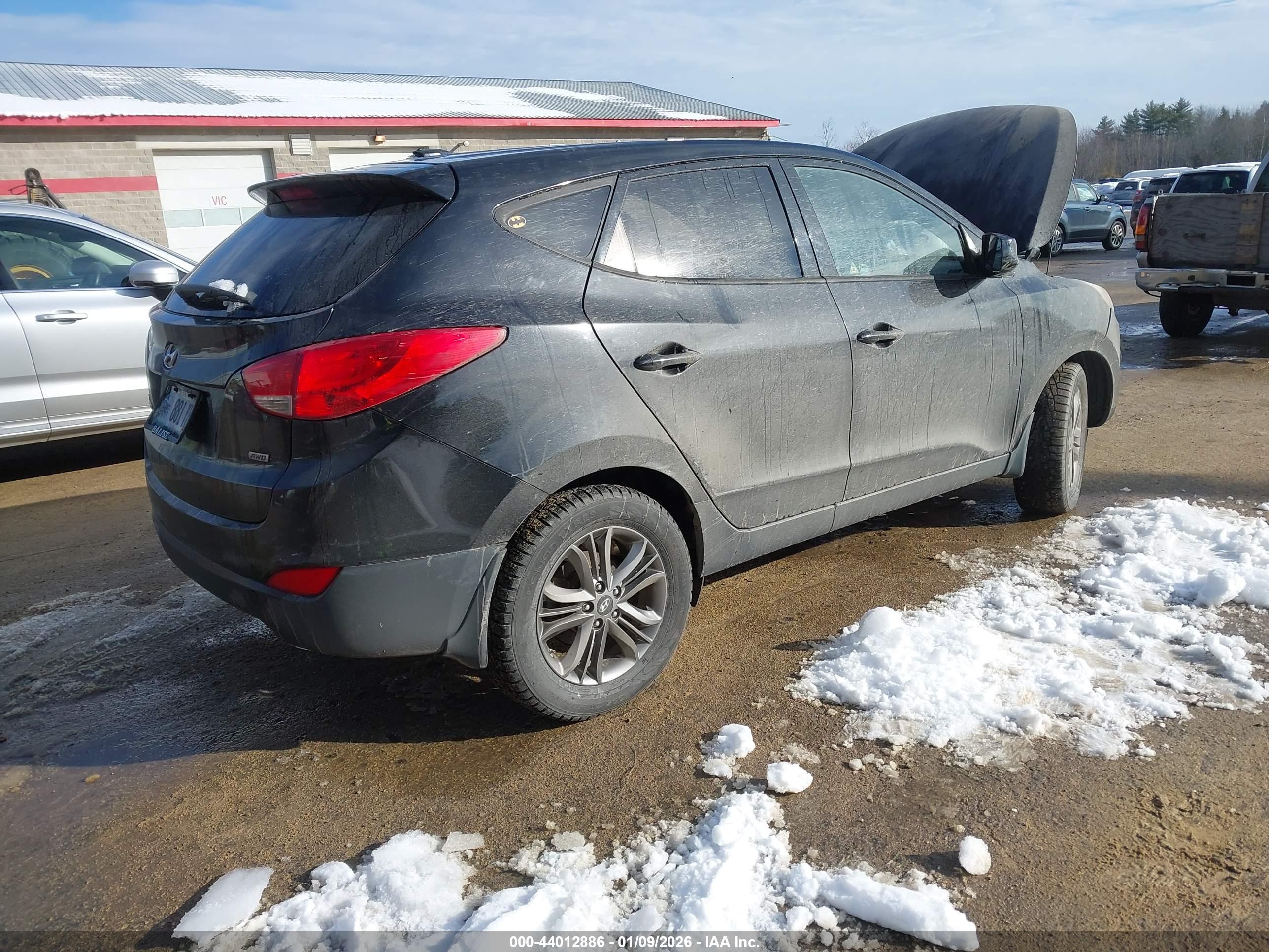 HYUNDAI TUCSON image 4