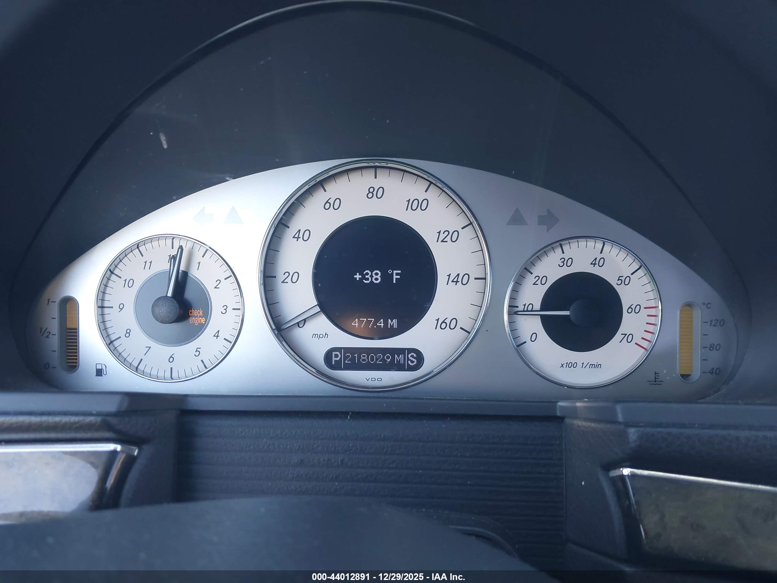 MERCEDES-BENZ E image 7