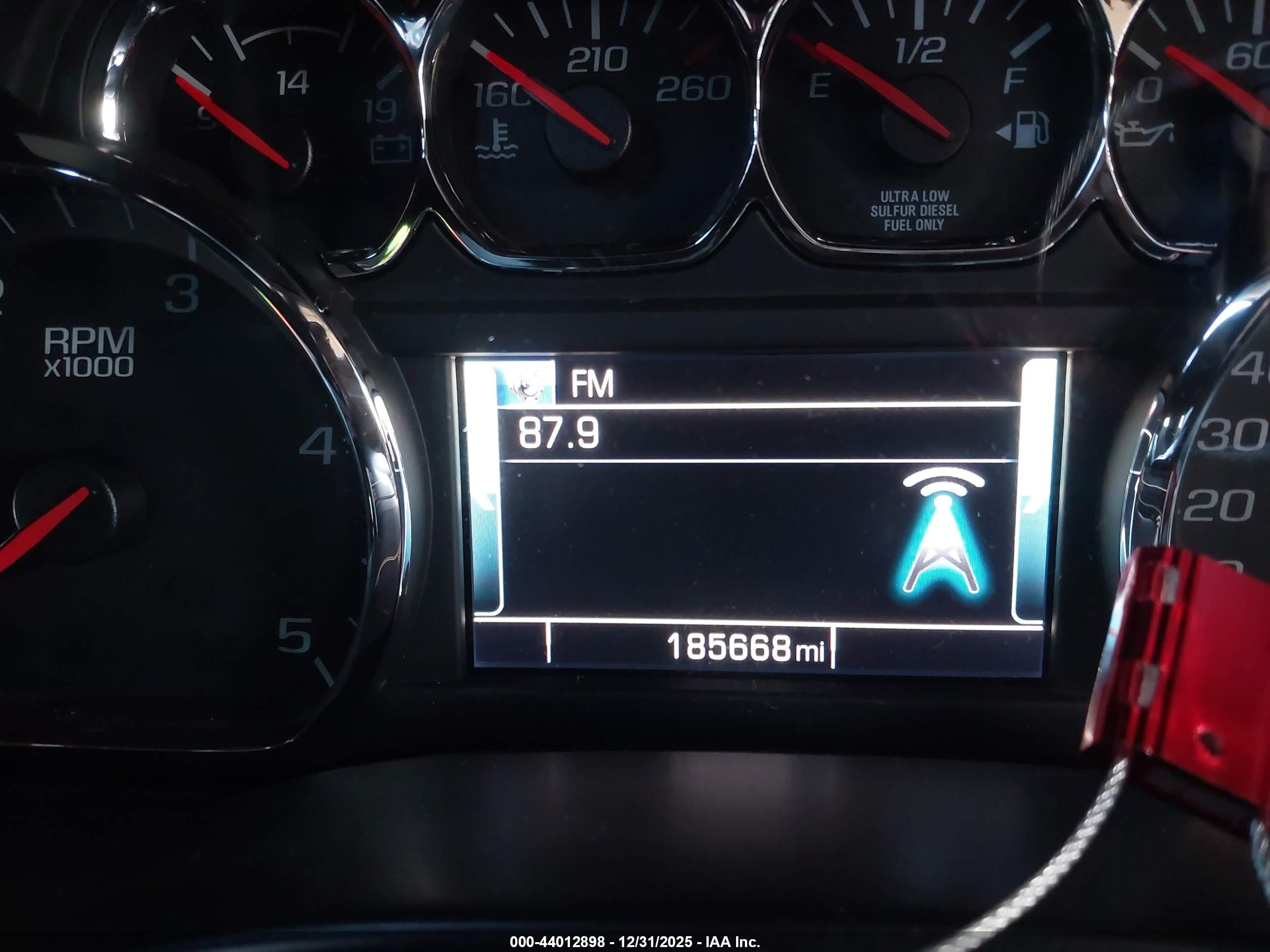 CHEVROLET SILVERADO image 6