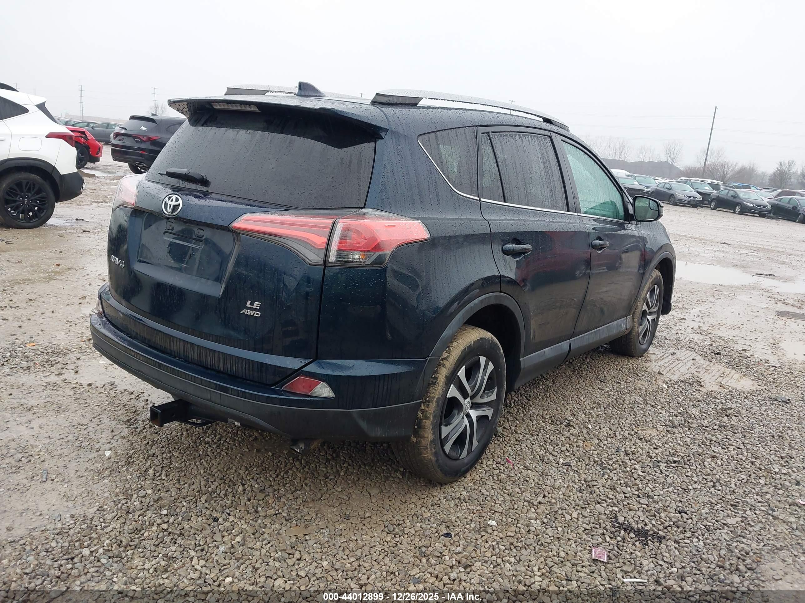 TOYOTA RAV4 image 4