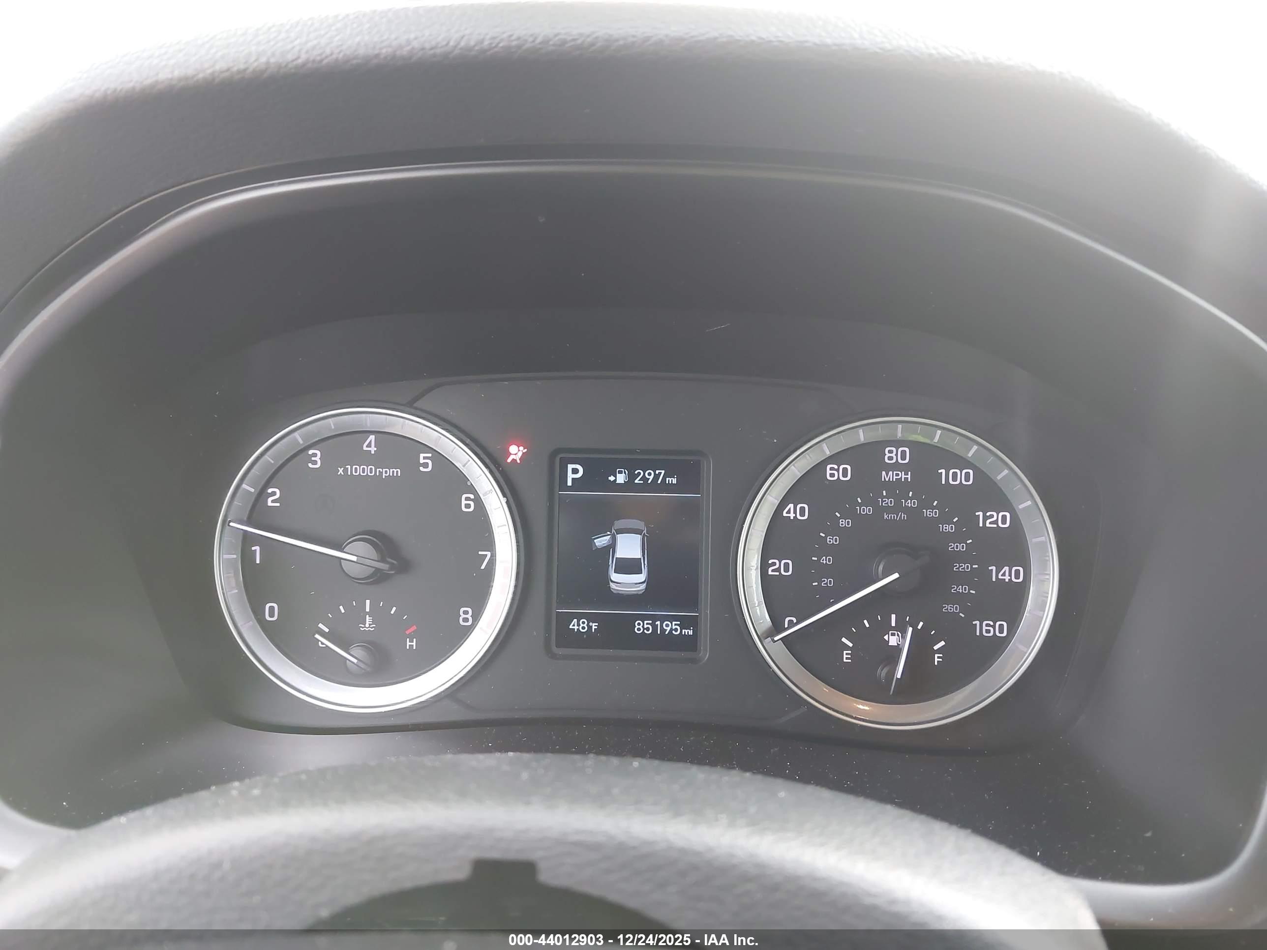 HYUNDAI SONATA image 7