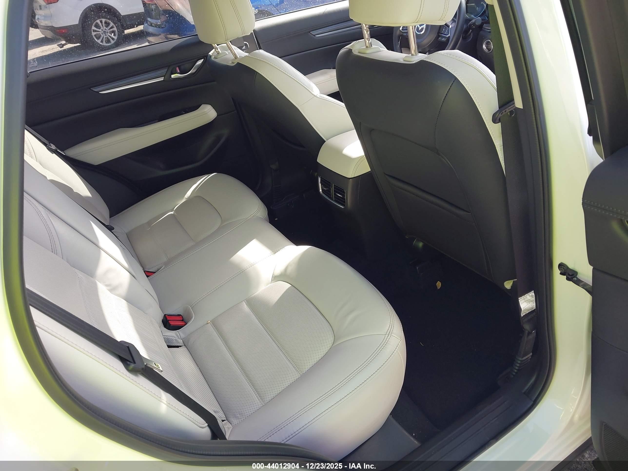 MAZDA CX-5 image 8