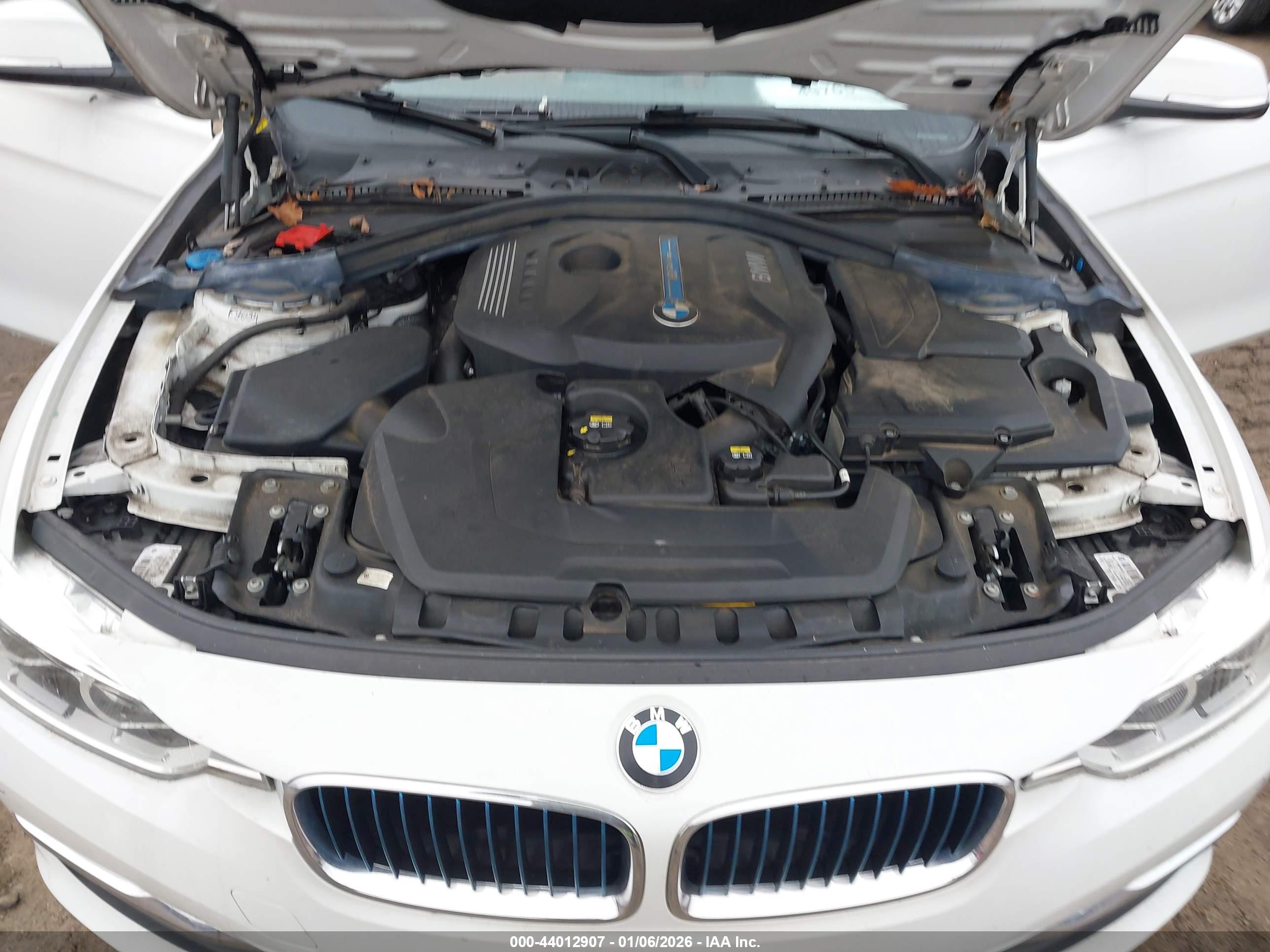 BMW 330E image 10