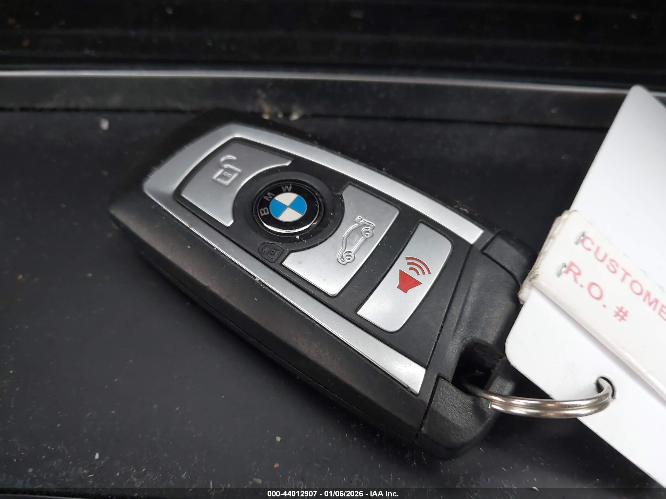 BMW 330E image 11