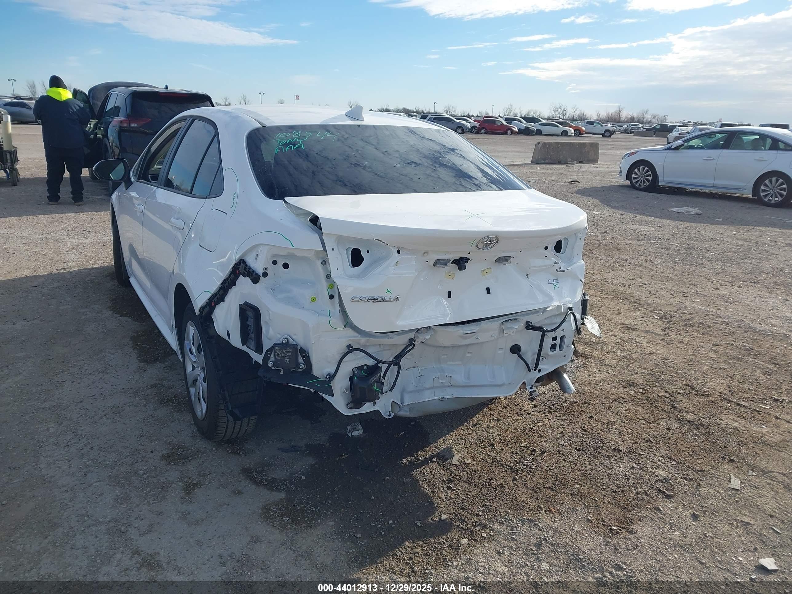 TOYOTA COROLLA image 6
