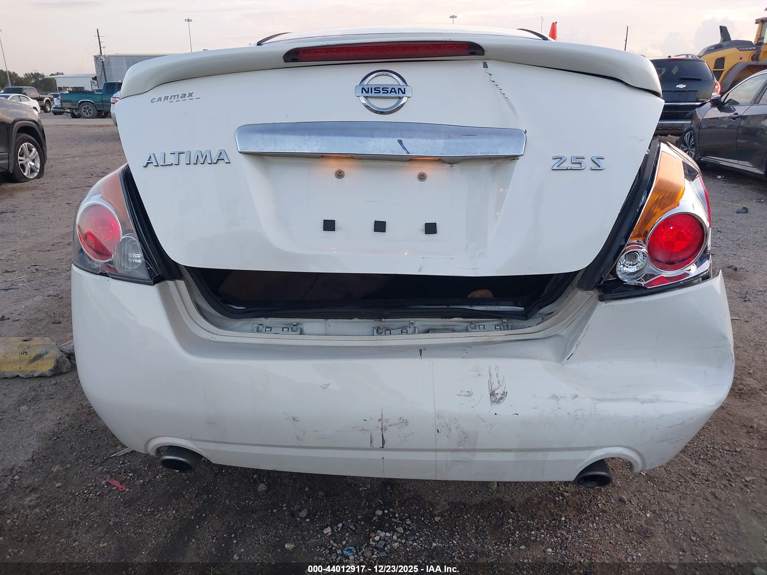 NISSAN ALTIMA image 6