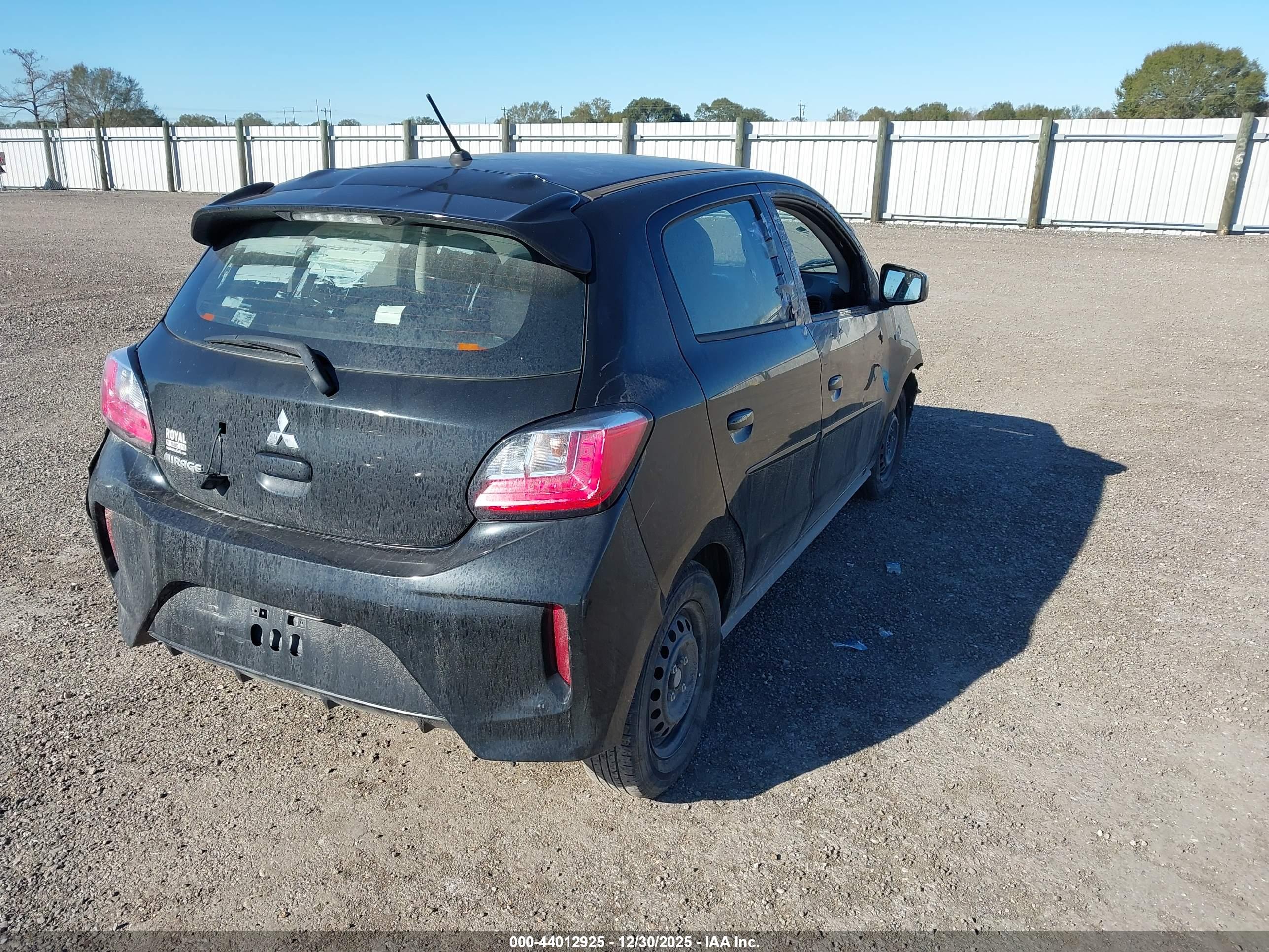 MITSUBISHI MIRAGE image 4