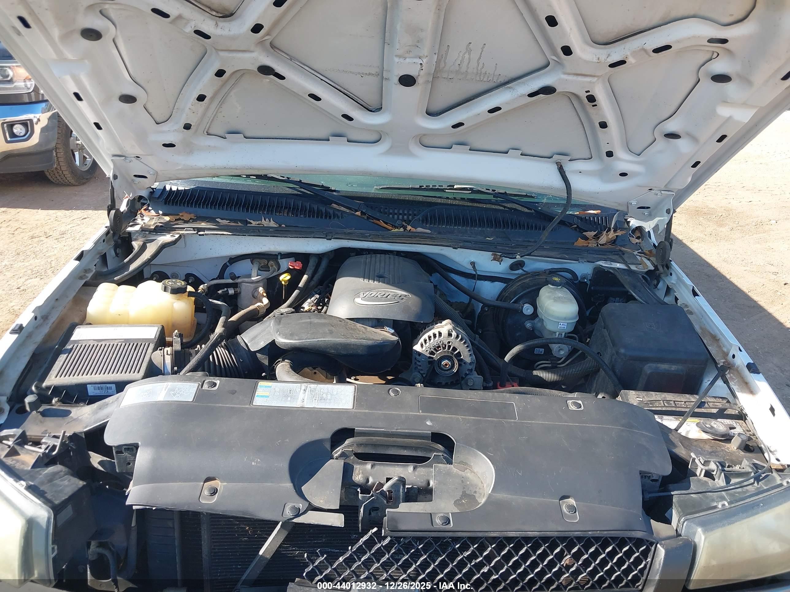 CHEVROLET SILVERADO image 10