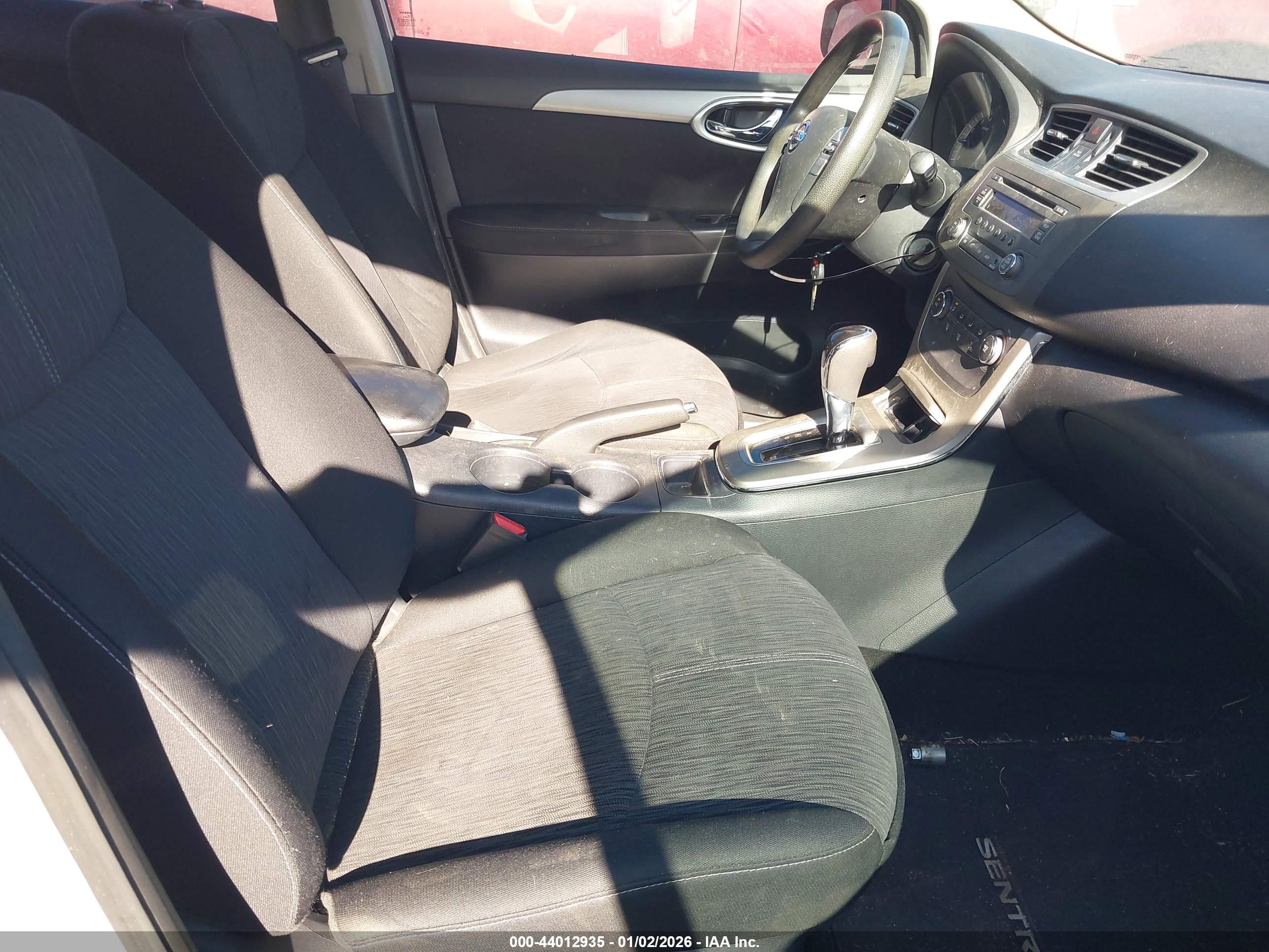 NISSAN SENTRA image 5