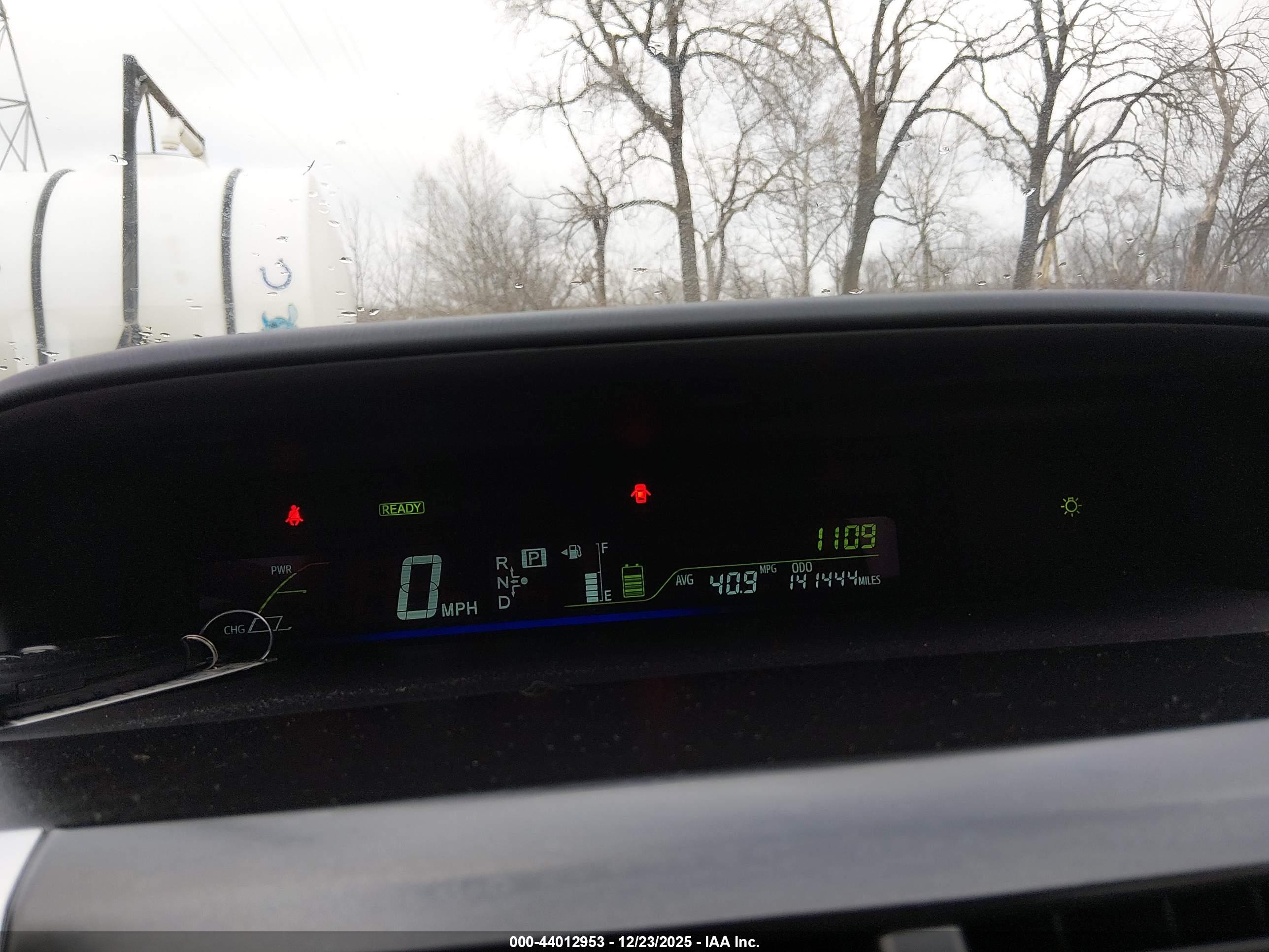 TOYOTA PRIUS image 7