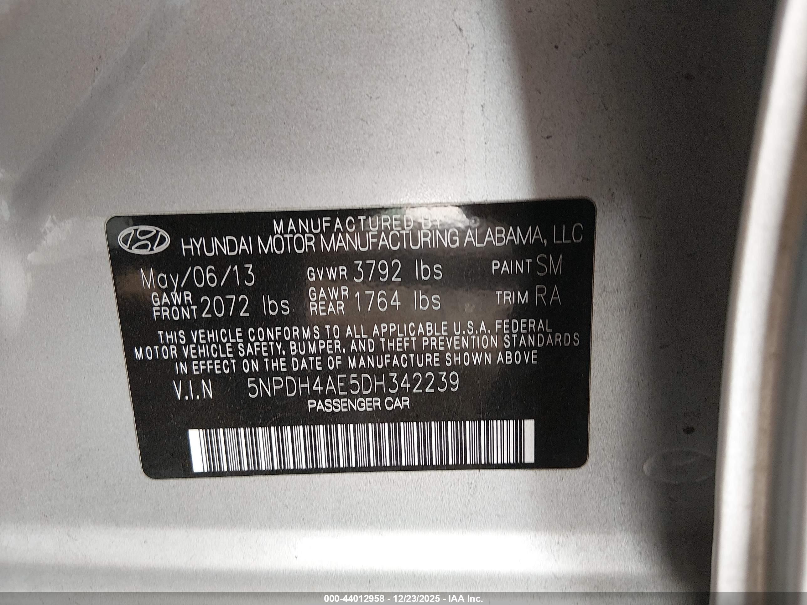 HYUNDAI ELANTRA image 9