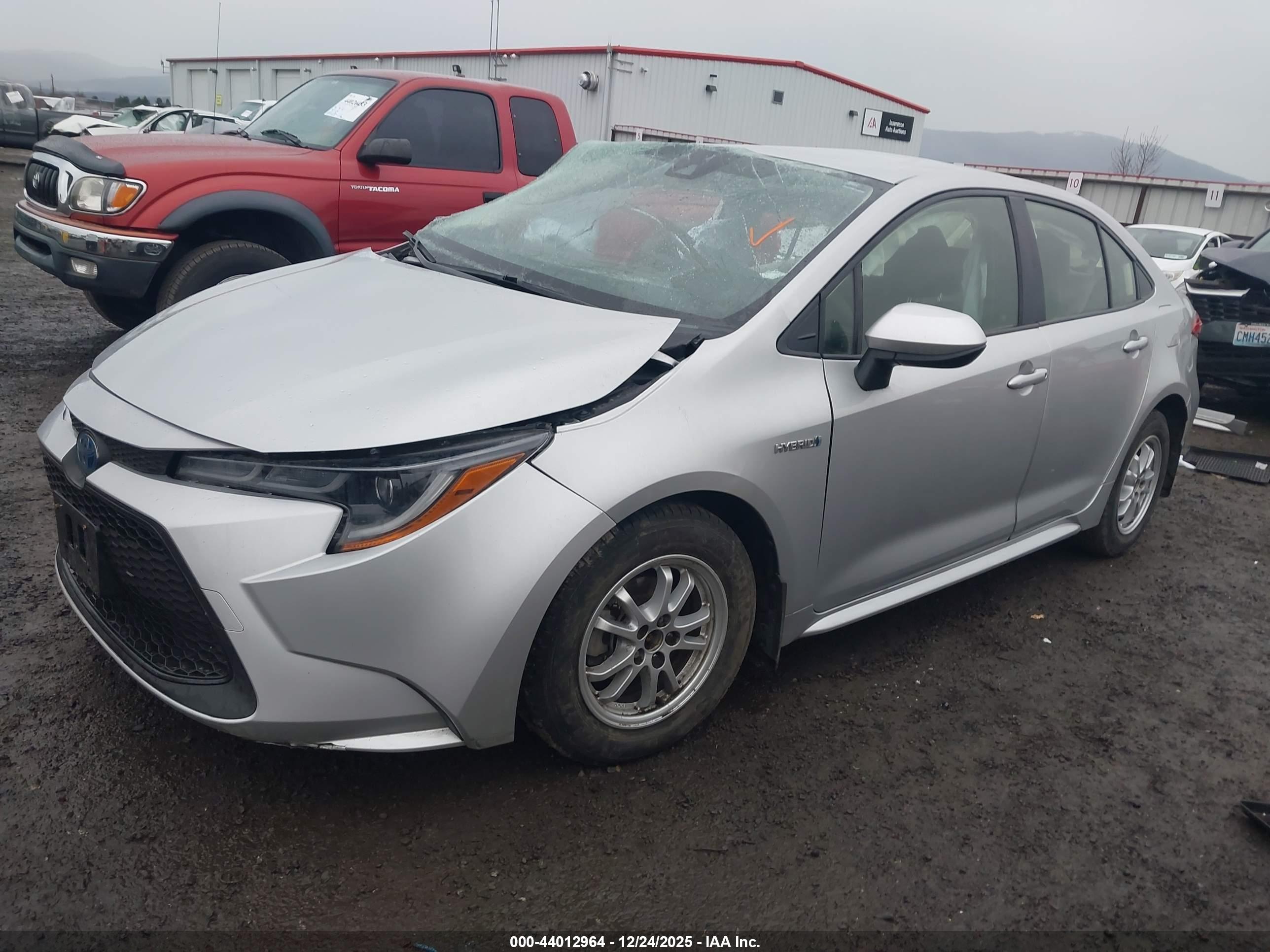 TOYOTA COROLLA image 2