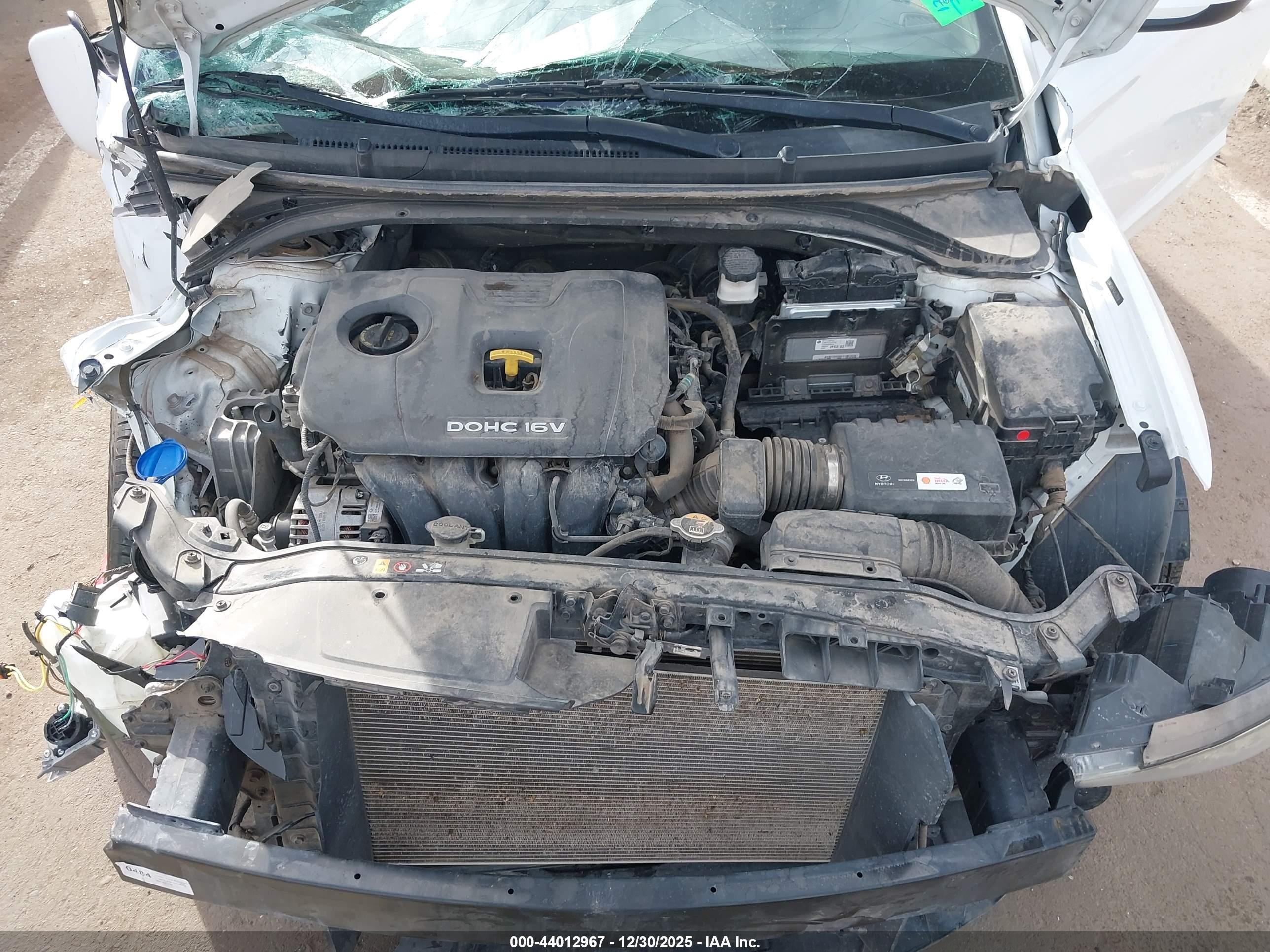 HYUNDAI ELANTRA image 10