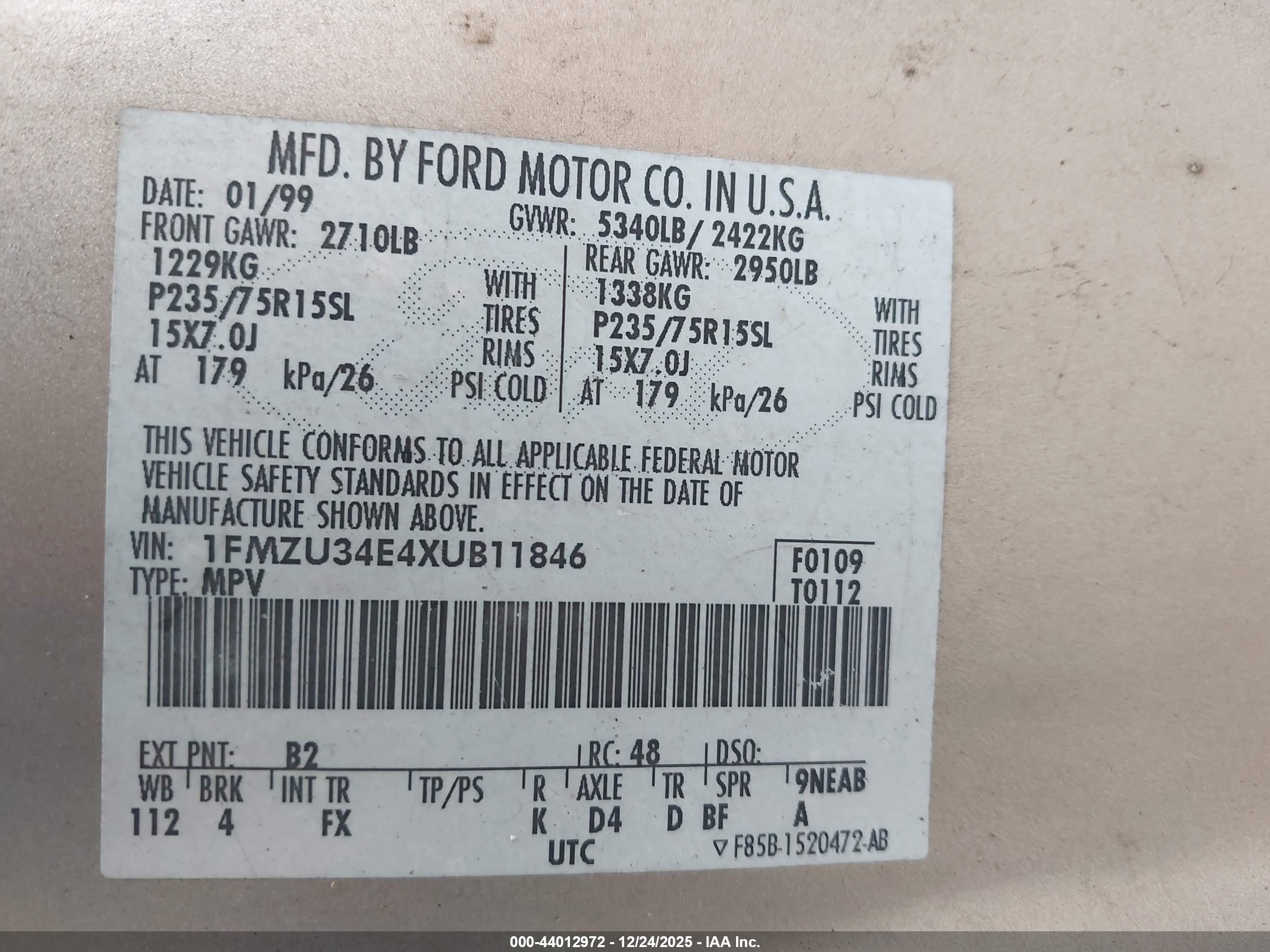 FORD EXPLORER image 9