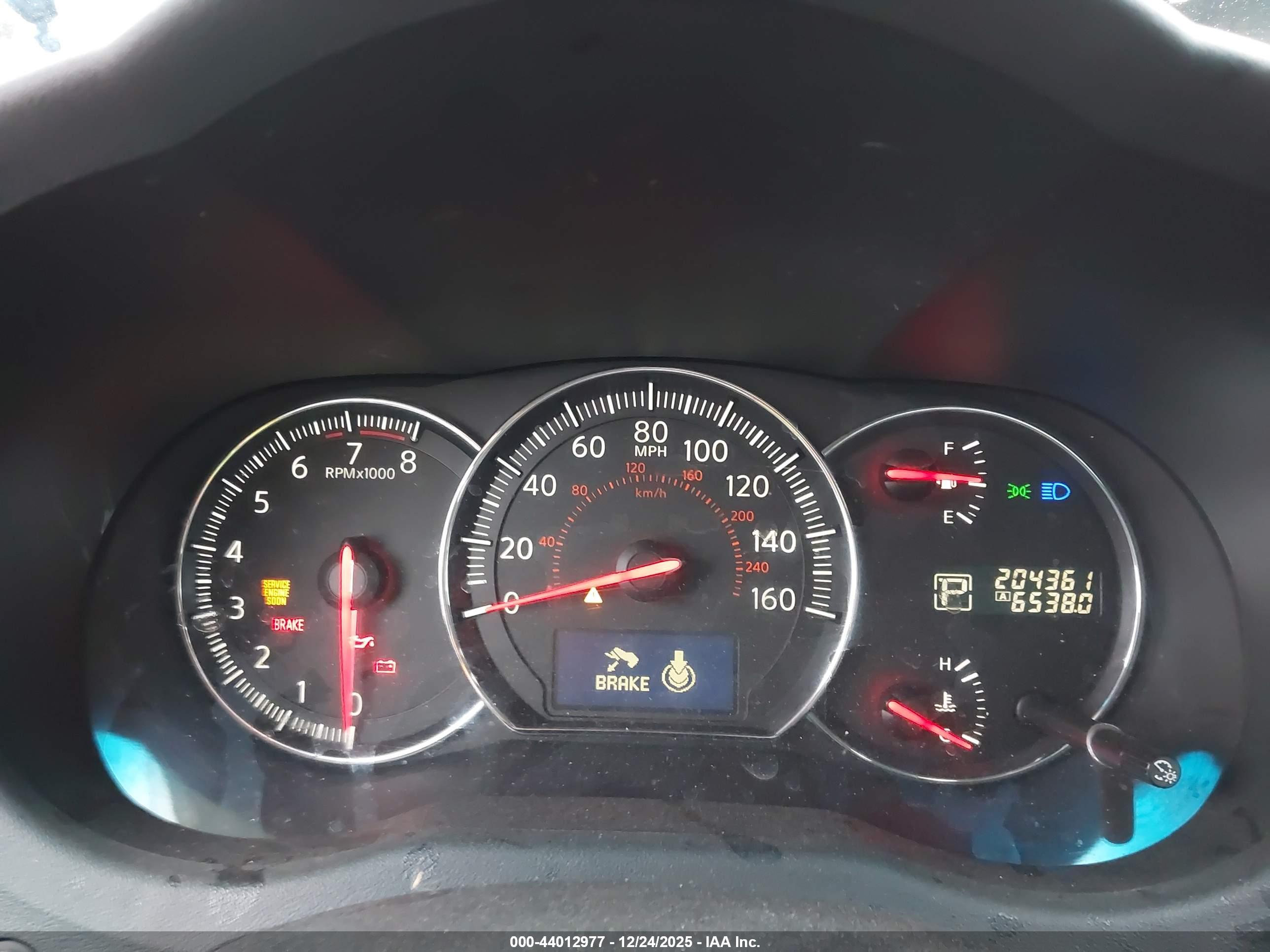 NISSAN MAXIMA image 7