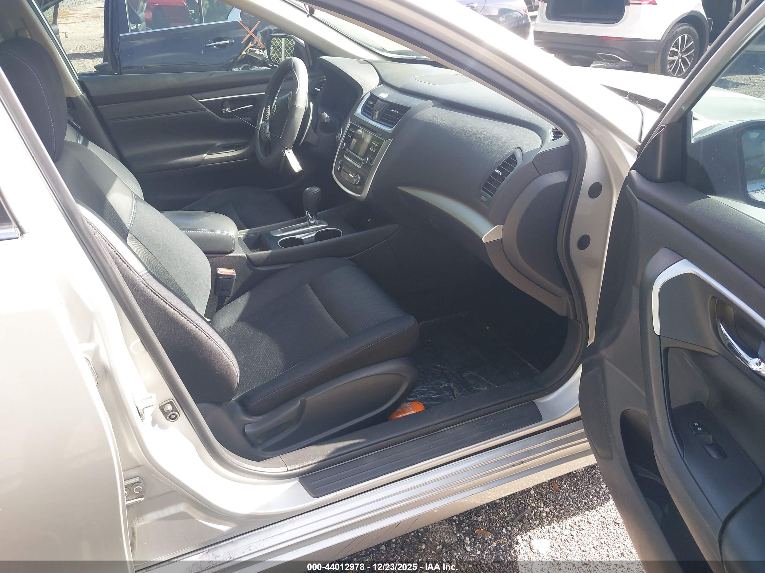 NISSAN ALTIMA image 5