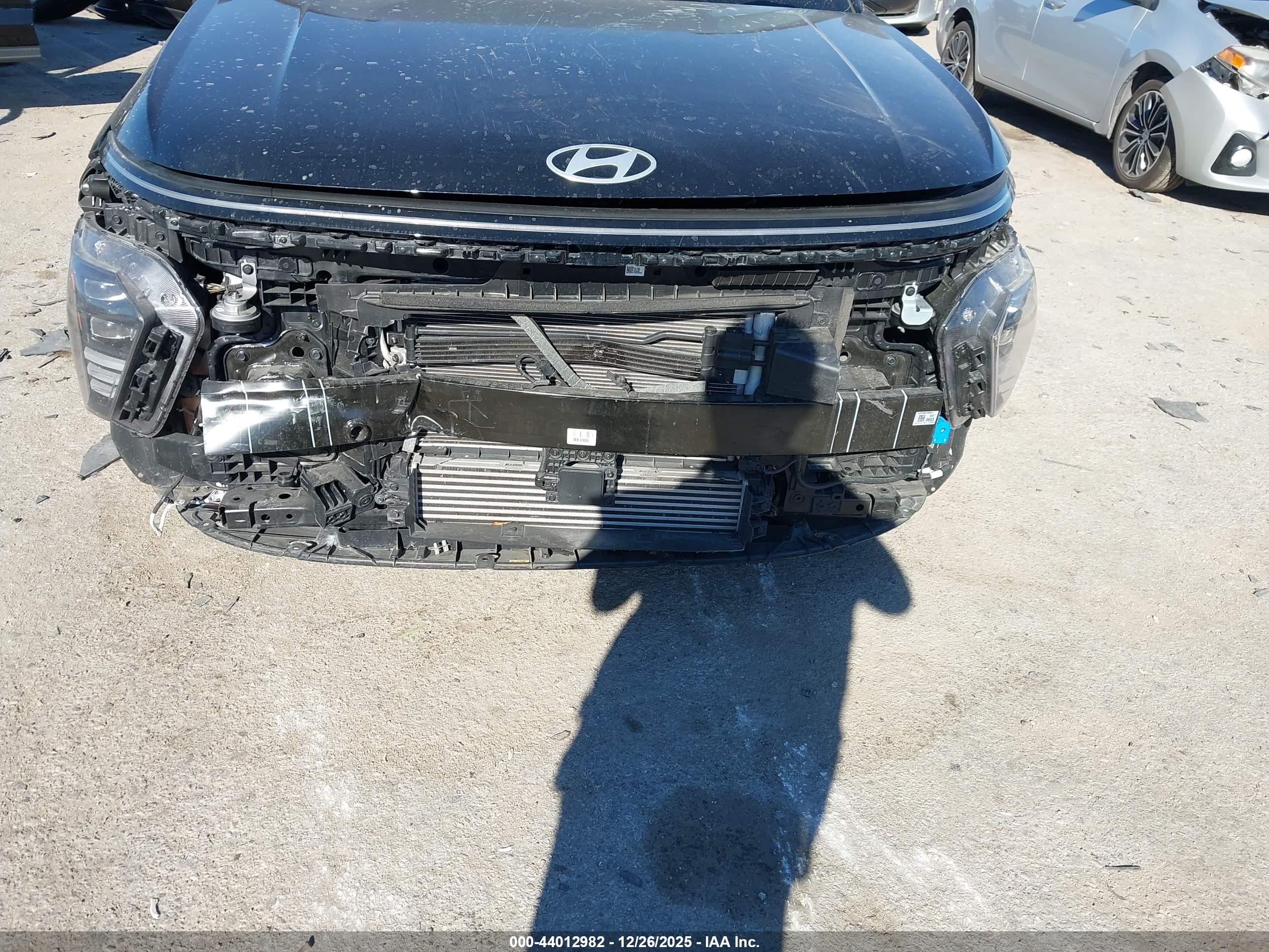 HYUNDAI KONA image 6