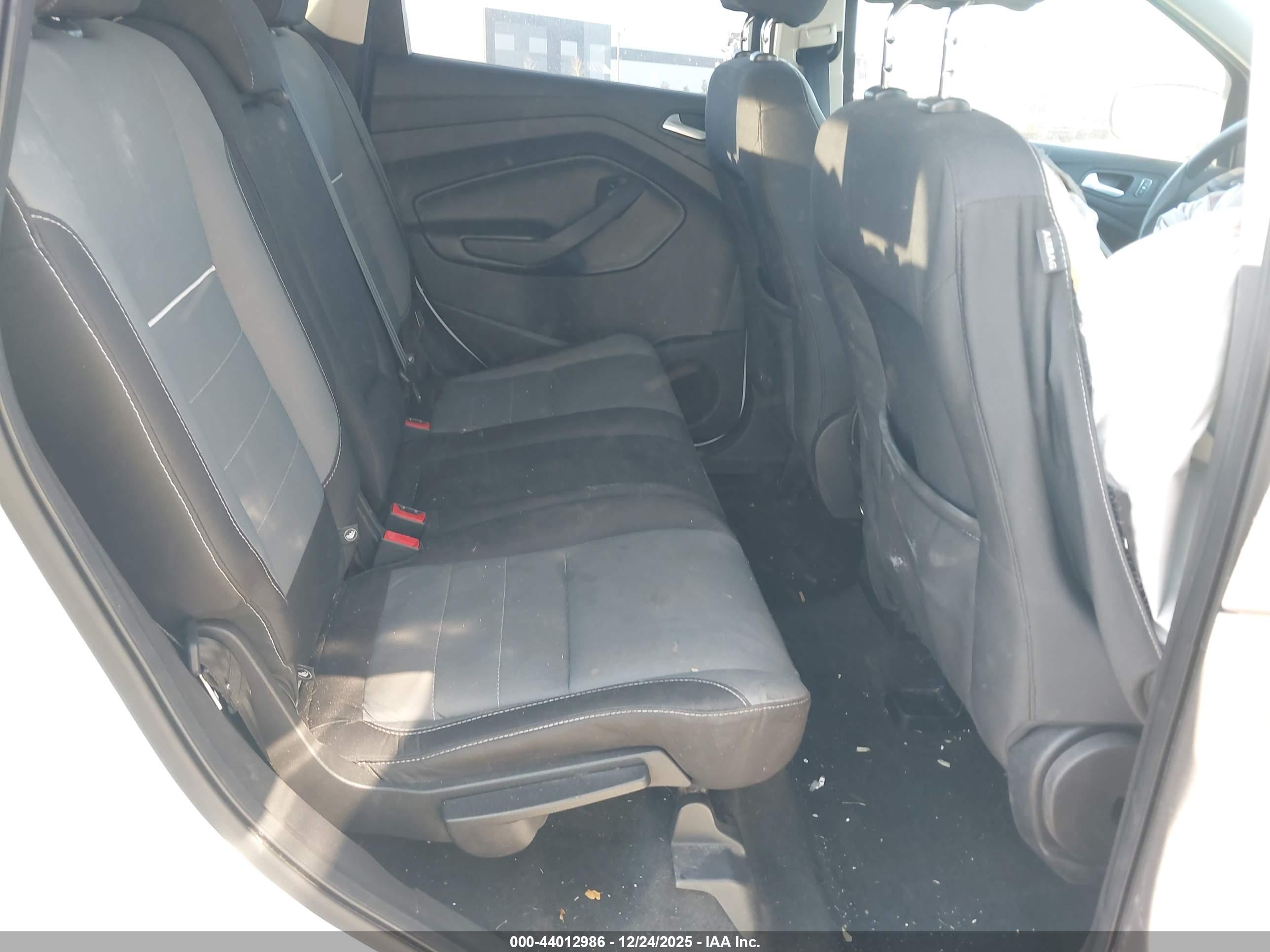 FORD ESCAPE image 8