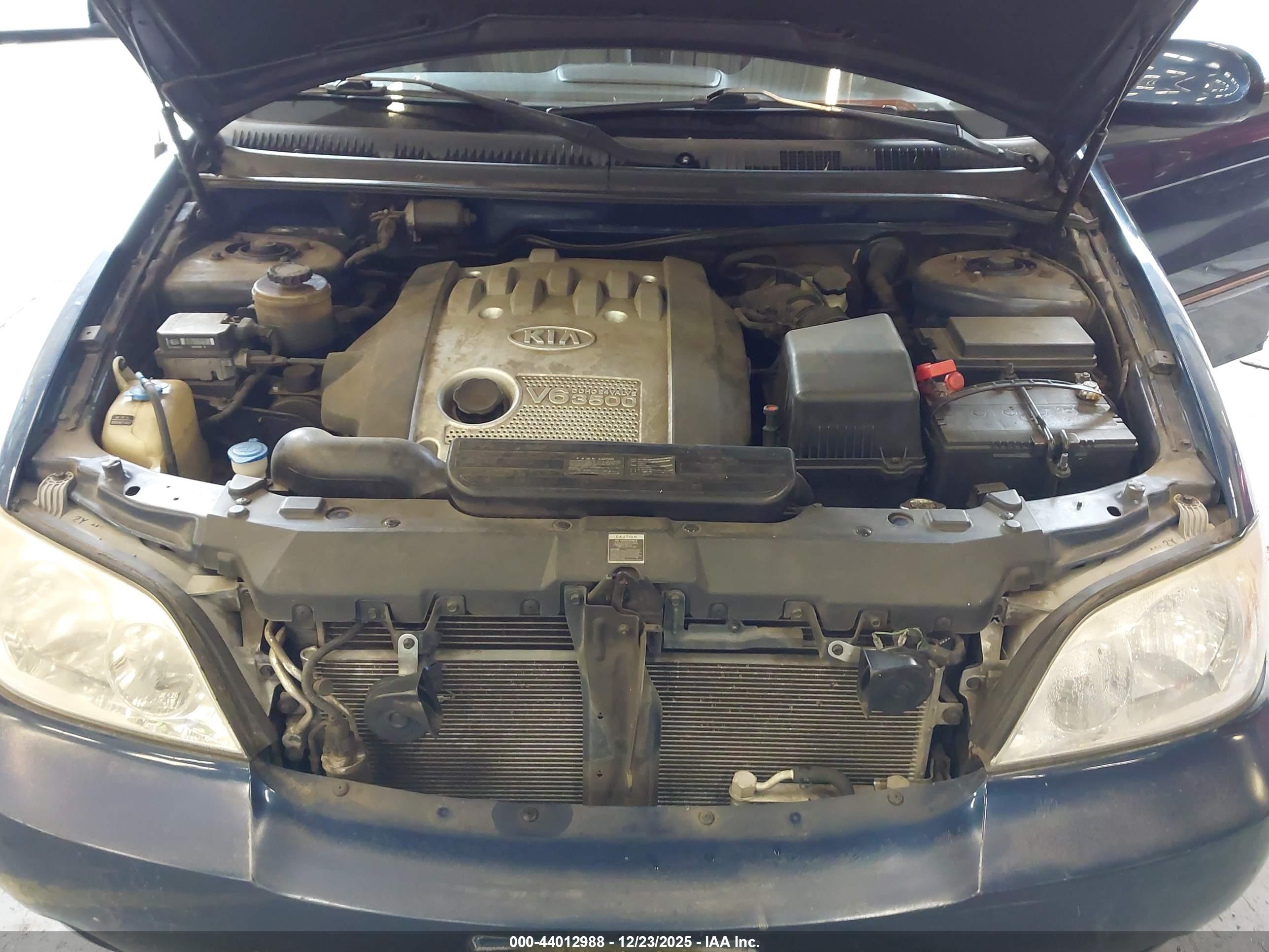 KIA SEDONA image 10