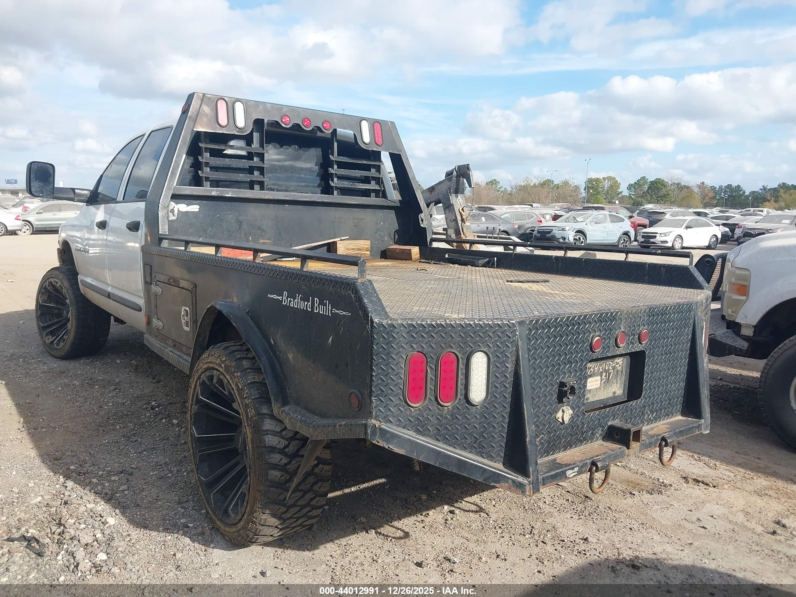 DODGE RAM image 3