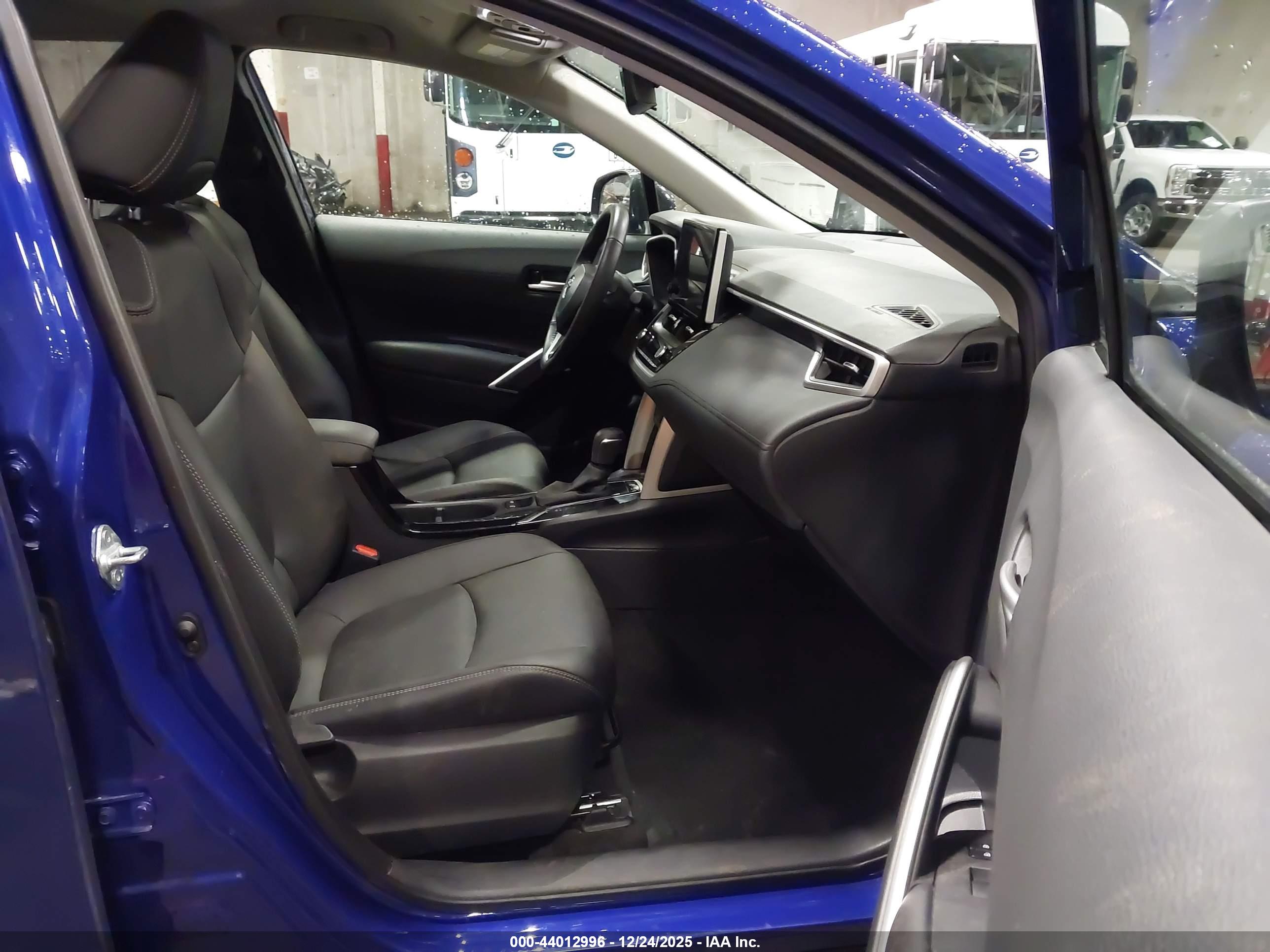 TOYOTA COROLLA image 5