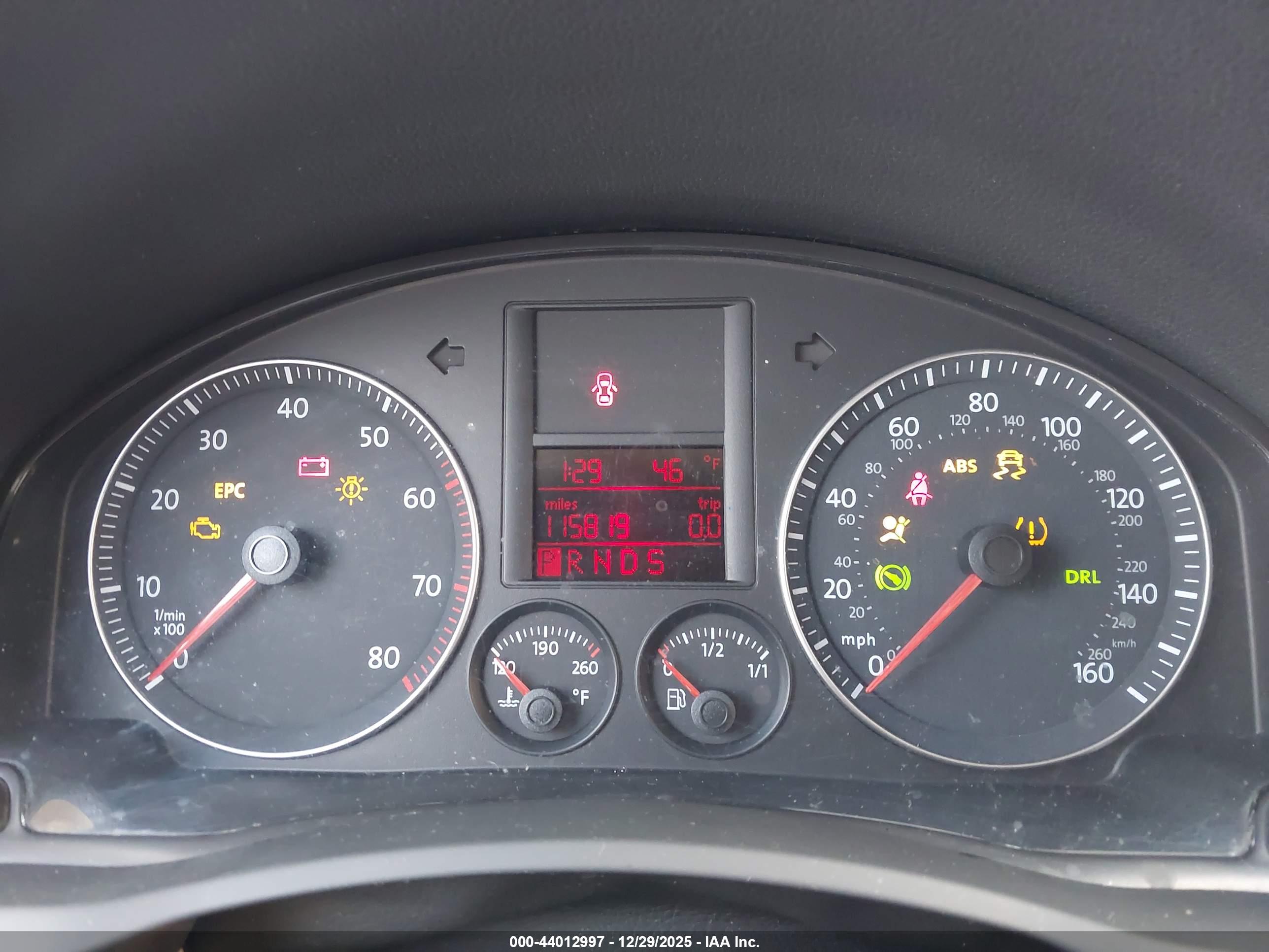 VOLKSWAGEN JETTA image 7