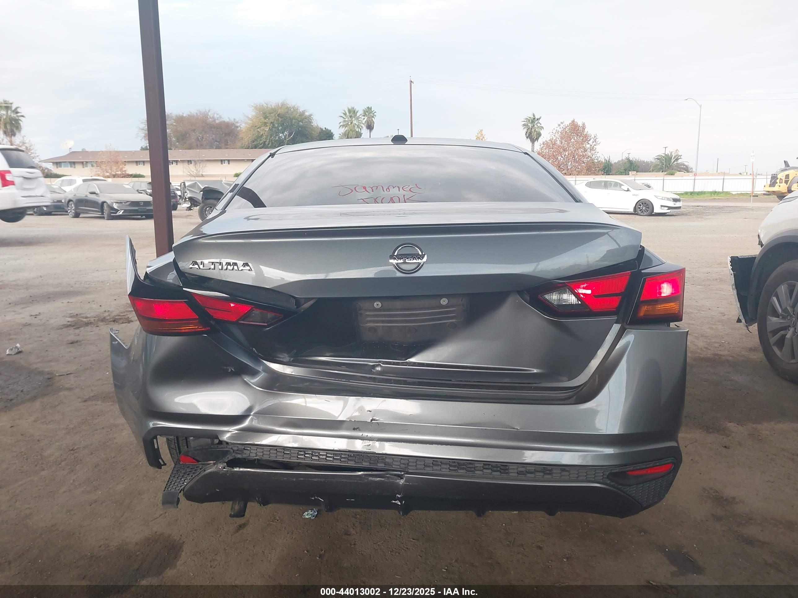 NISSAN ALTIMA image 6