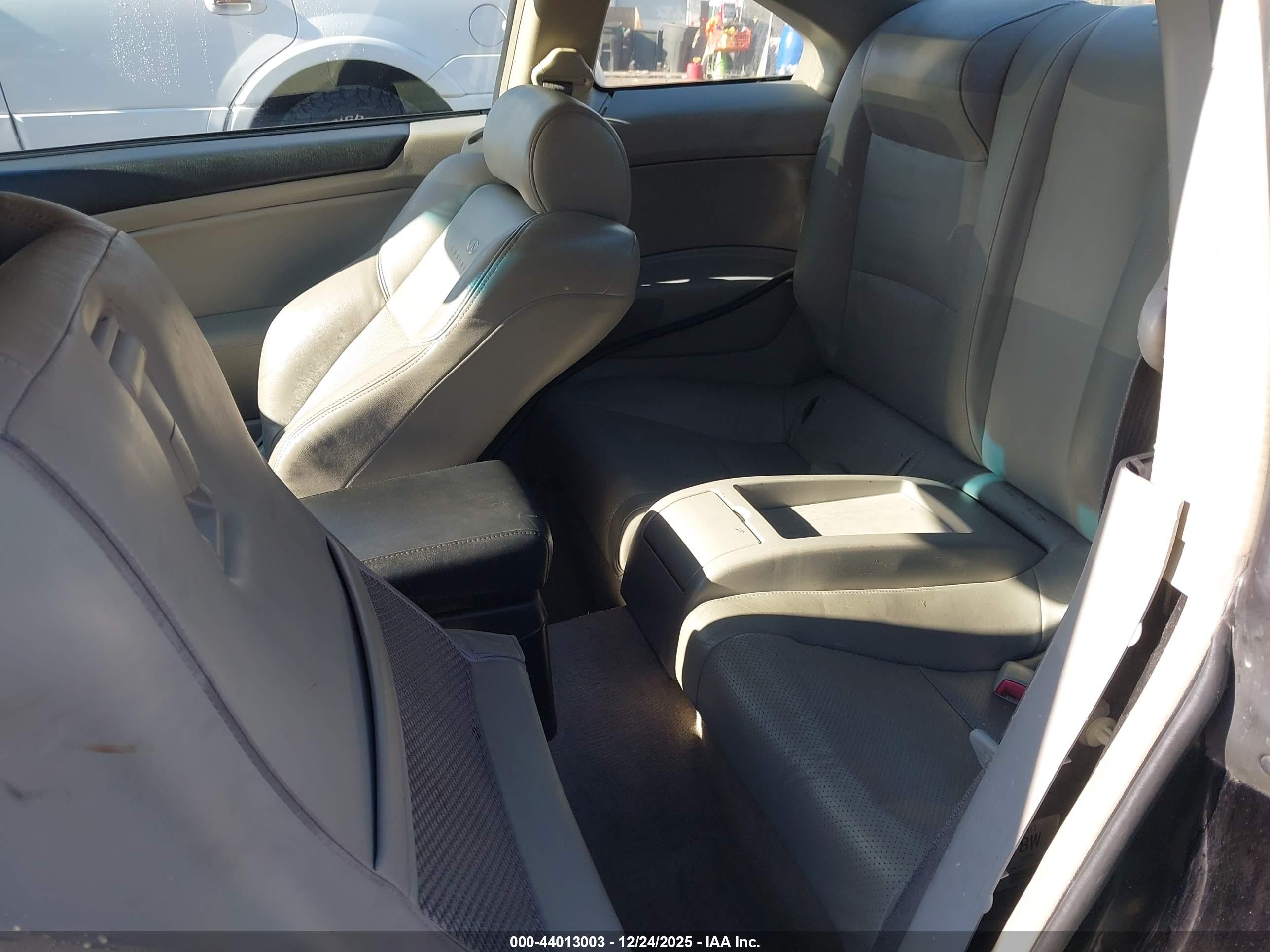INFINITI G35 image 8