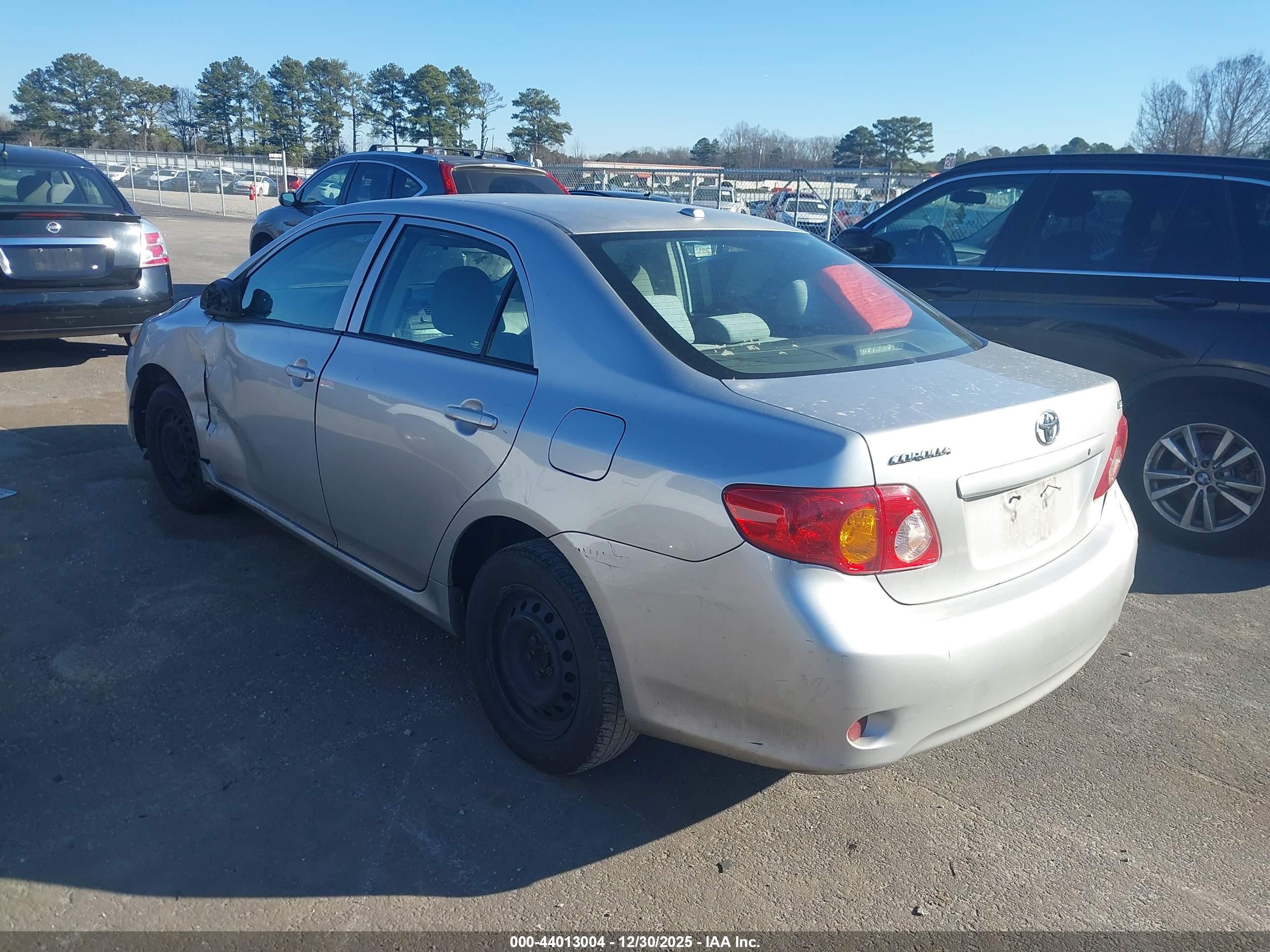 TOYOTA COROLLA image 3